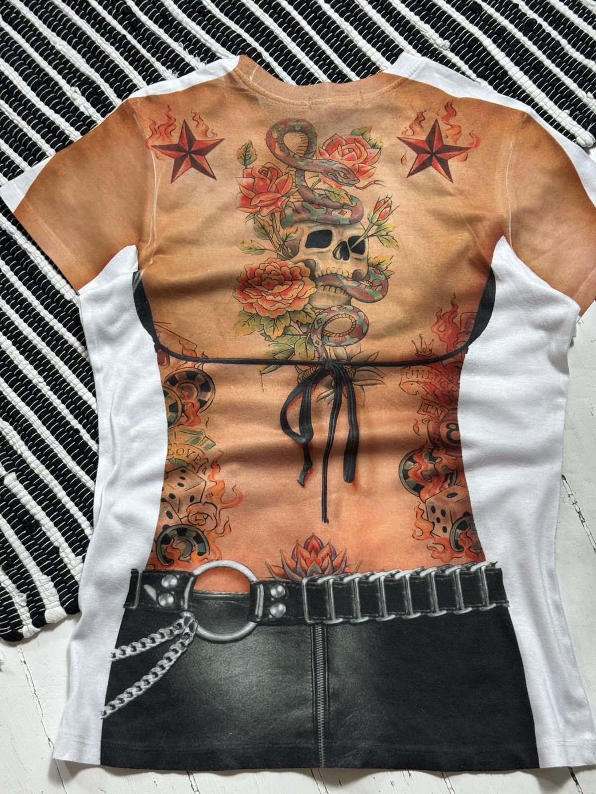 Other AVANT GARDE BODY TATTOO 2000s TEE SHIRT Size S / US 4 / IT 40 - 5 Thumbnail
