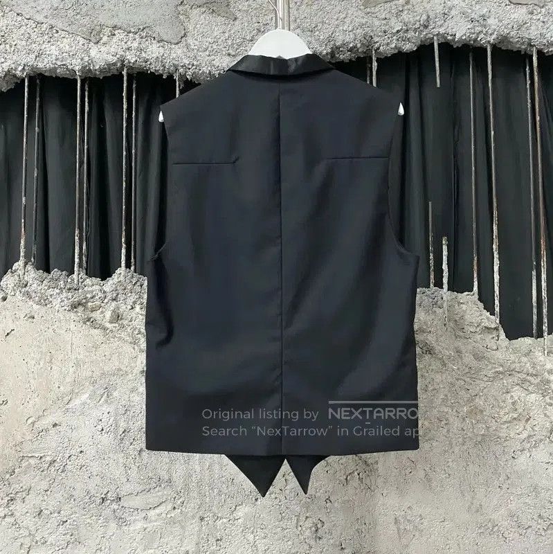 Dior Dior Black Sleeveless Overcoat for Men . Size US M / EU 48-50 / 2 - 2 Thumbnail