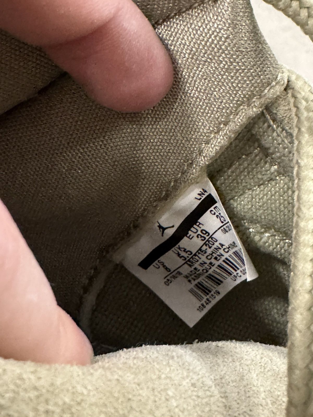 Jordan Brand Jordan 11 Retro WMNS Olive Luxury Size 8W Size US 8 / IT 38 - 7 Thumbnail
