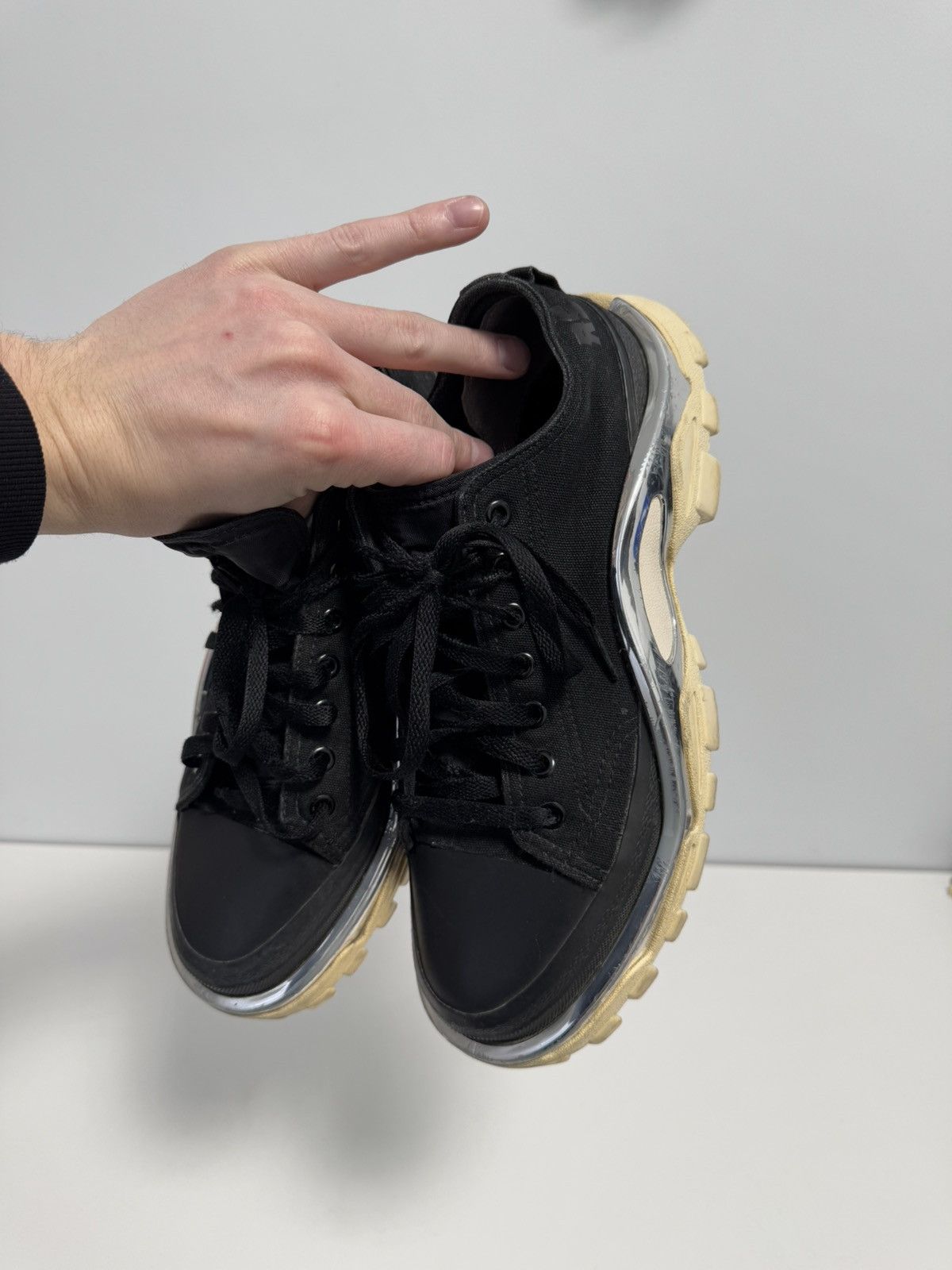 Adidas × Raf Simons Adidas X Raf Simons Rare Black Detroit Runner Low Top Size US 8 / EU 41 - 25 Thumbnail