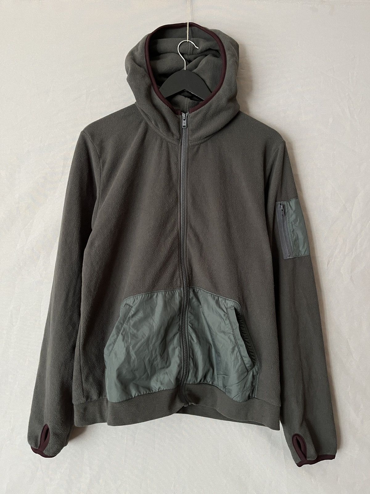 Jun Takahashi Undercover x UU uniqlo Fleece Hooded Jacket Size US L / EU 52-54 / 3 - 3 Thumbnail