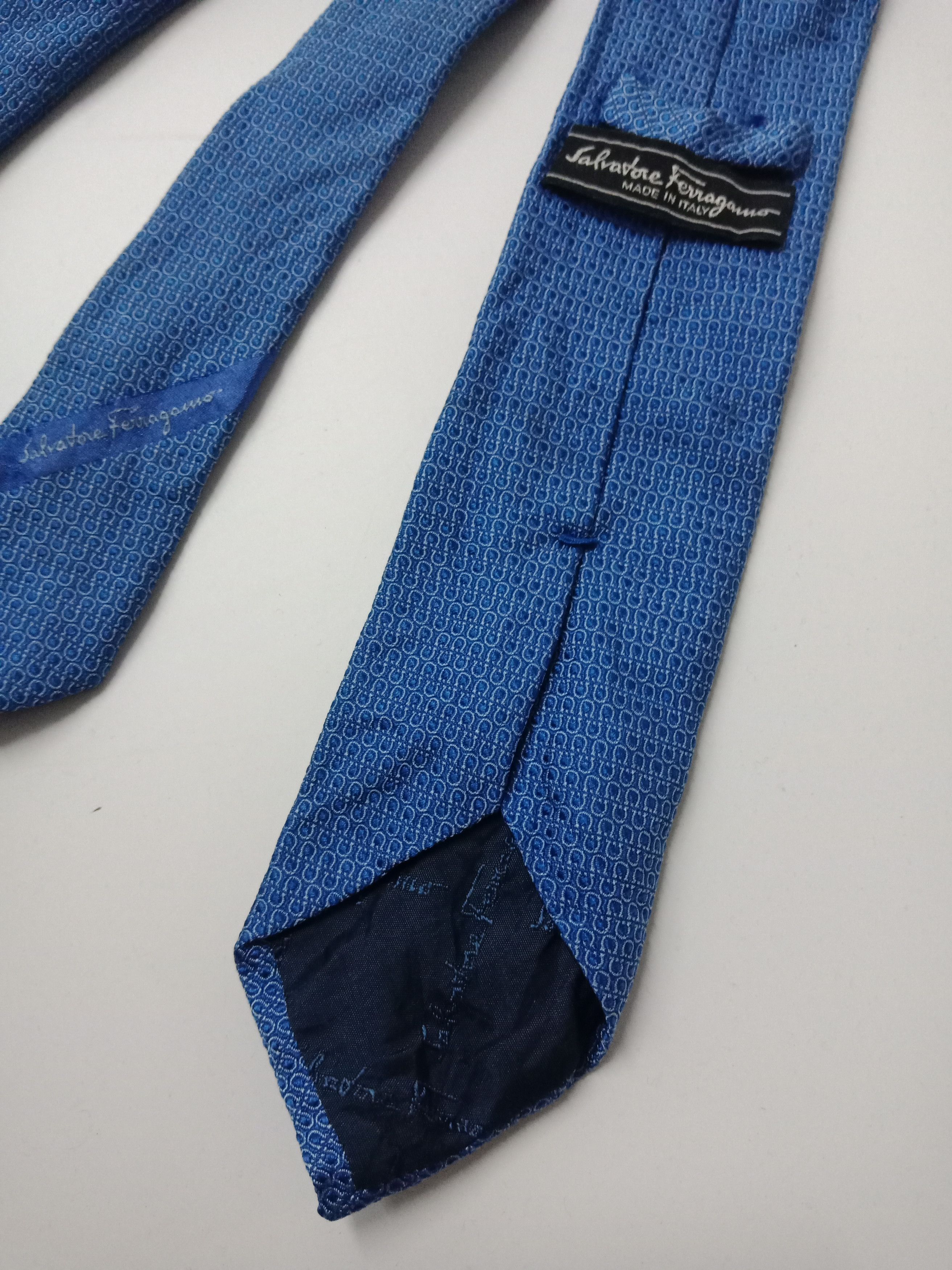 Salvatore Ferragamo Salvatore Ferragamo Silk #D Size ONE SIZE - 3 Thumbnail