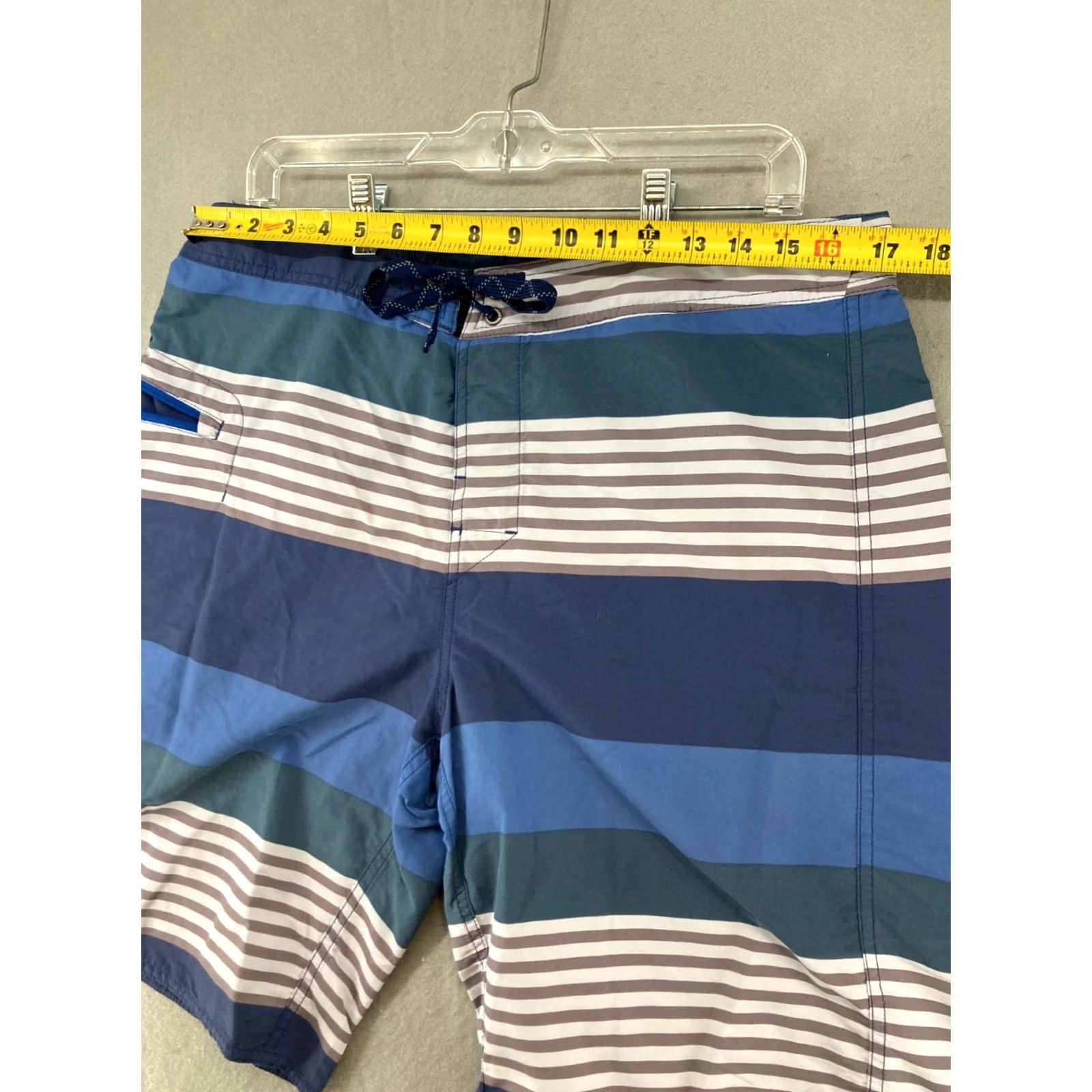 Patagonia Patagonia Swim Shorts Mens 35 Blue Stripes Pocket Beach Bottom Mens Size US 35 - 2 Thumbnail