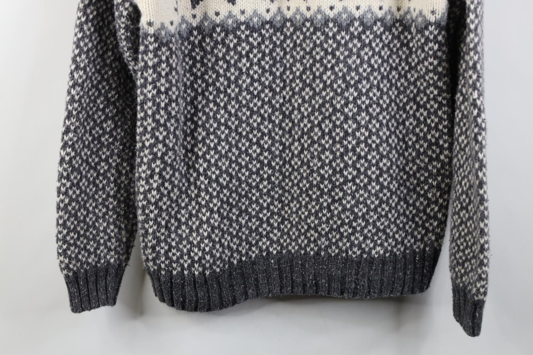 Vintage Vintage 90s Streetwear Snowflake Knit Crewneck Sweater Size US M / EU 48-50 / 2 - 3 Thumbnail