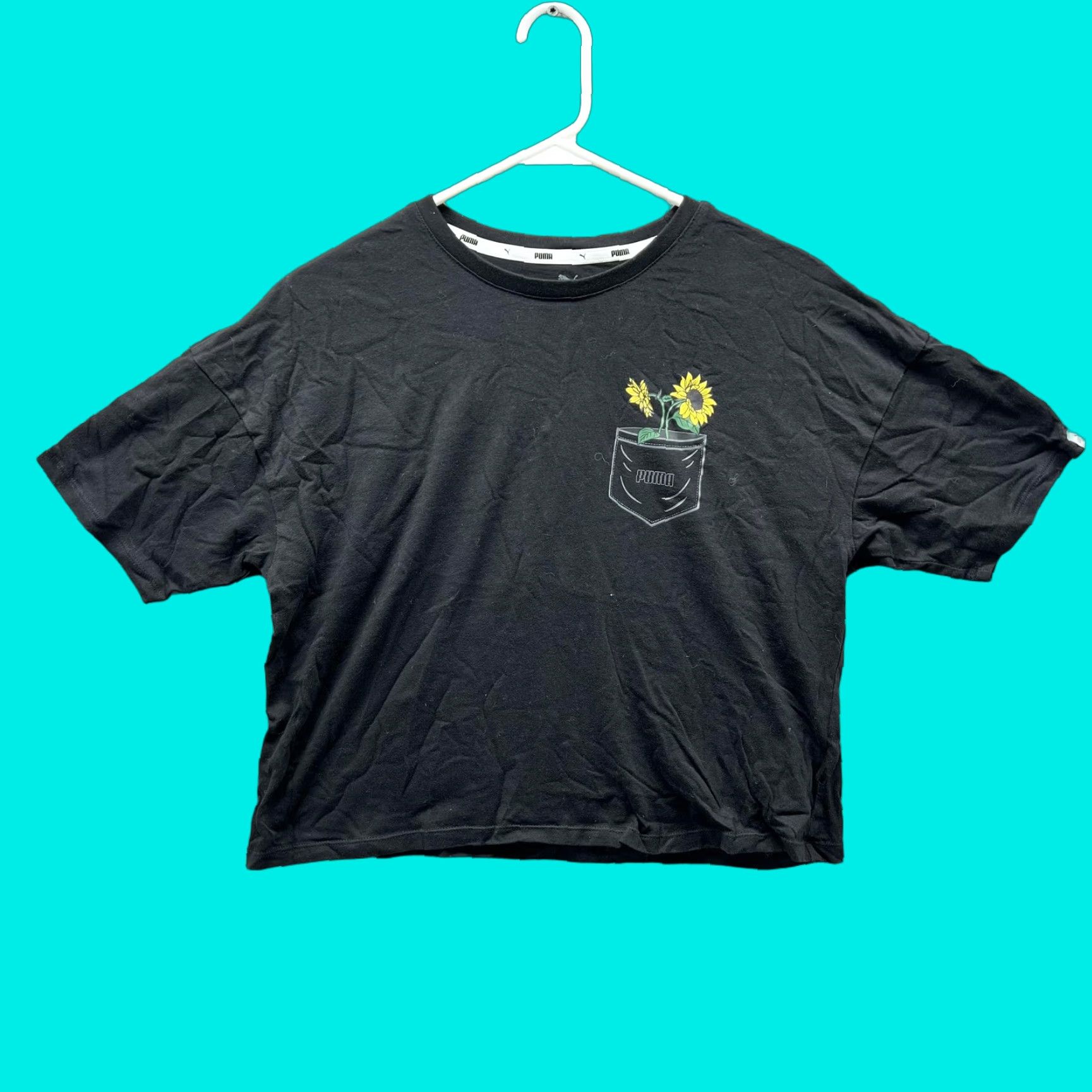 Puma PUMA Shirt Womens Small Black Sunflower Pocket Graphic Crop Top Casual Tee Size S / US 4 / IT 40 - 1 Thumbnail