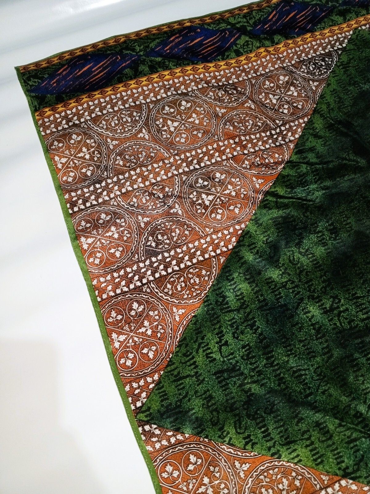 Jean Paul Gaultier JEAN-PAUL GAULTIER JPG Paris Abstract Green Brown Silk Scarf Size ONE SIZE - 9 Thumbnail