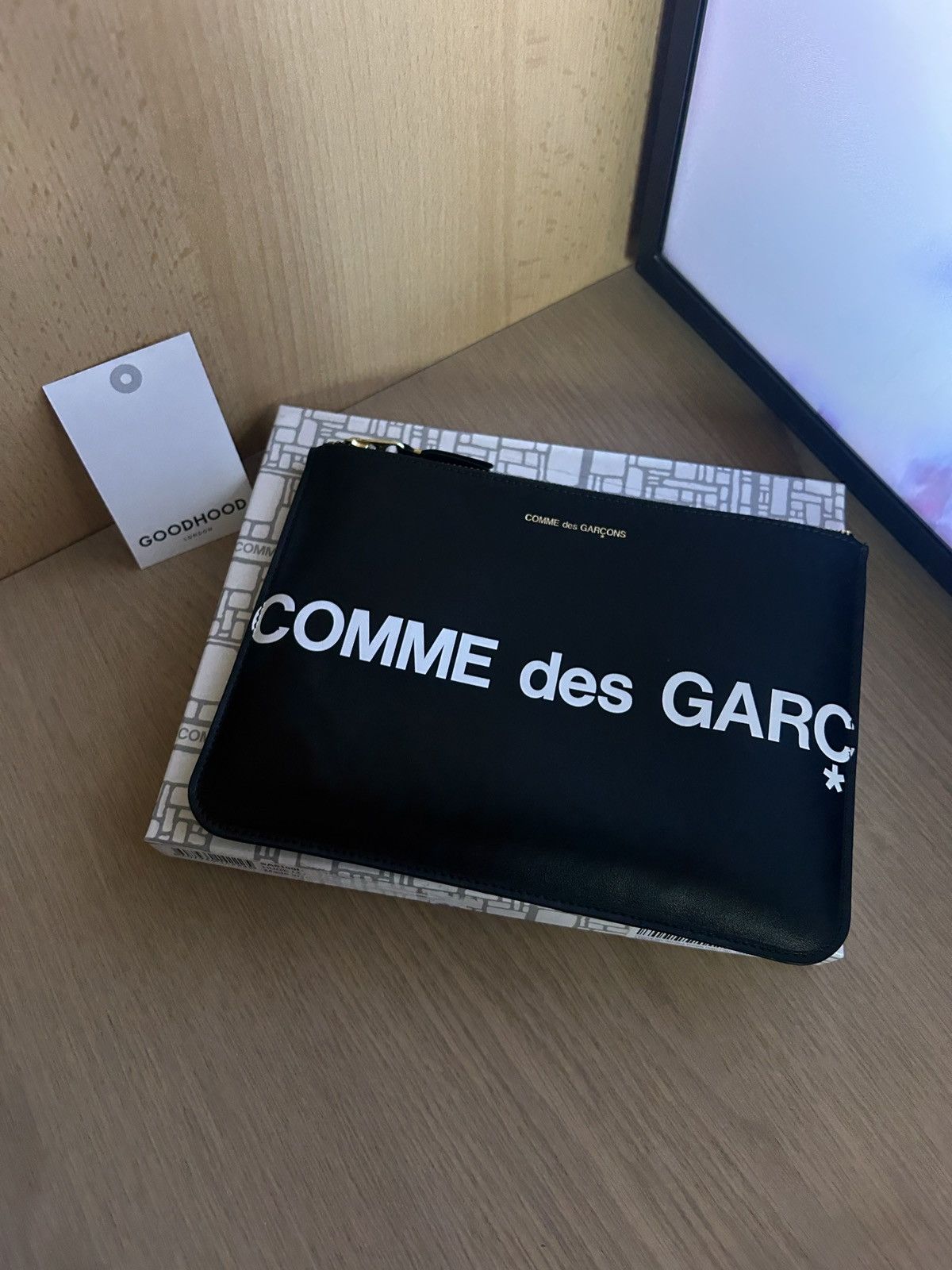 Comme Des Garcons CDG Huge Logo Zipper Black Wallet Pouch