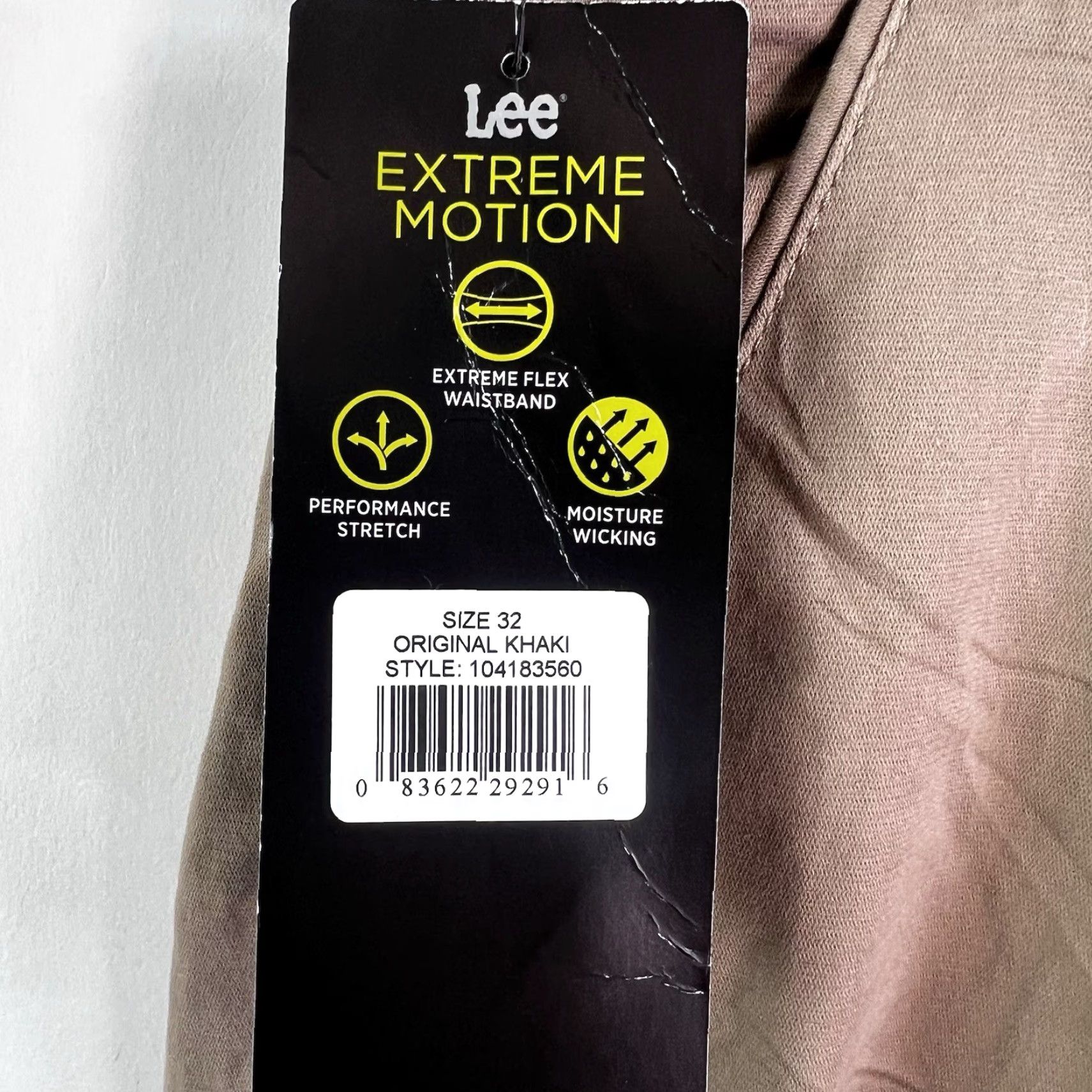 Lee Lee Men's Extreme Motion Relaxed Fit Utility Cargo Shorts, Beige, Size 32, 10-Inch Inseam, Casual Workwear Size US 32 / EU 48 - 4 Thumbnail
