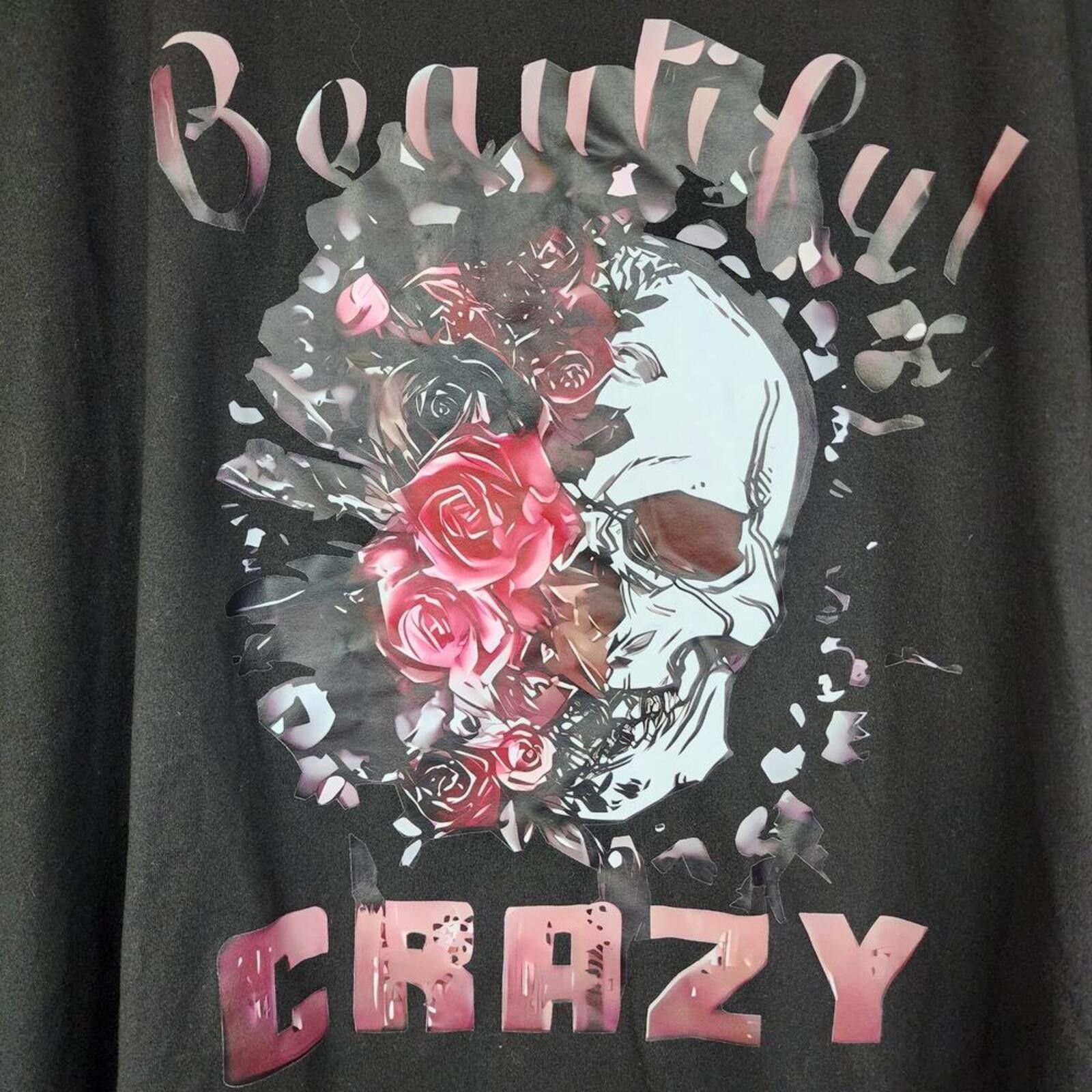 Other XXL Beautiful Crazy Black Floral Skull Tee Size XXL / US 16-18 / IT 52-54 - 2 Thumbnail