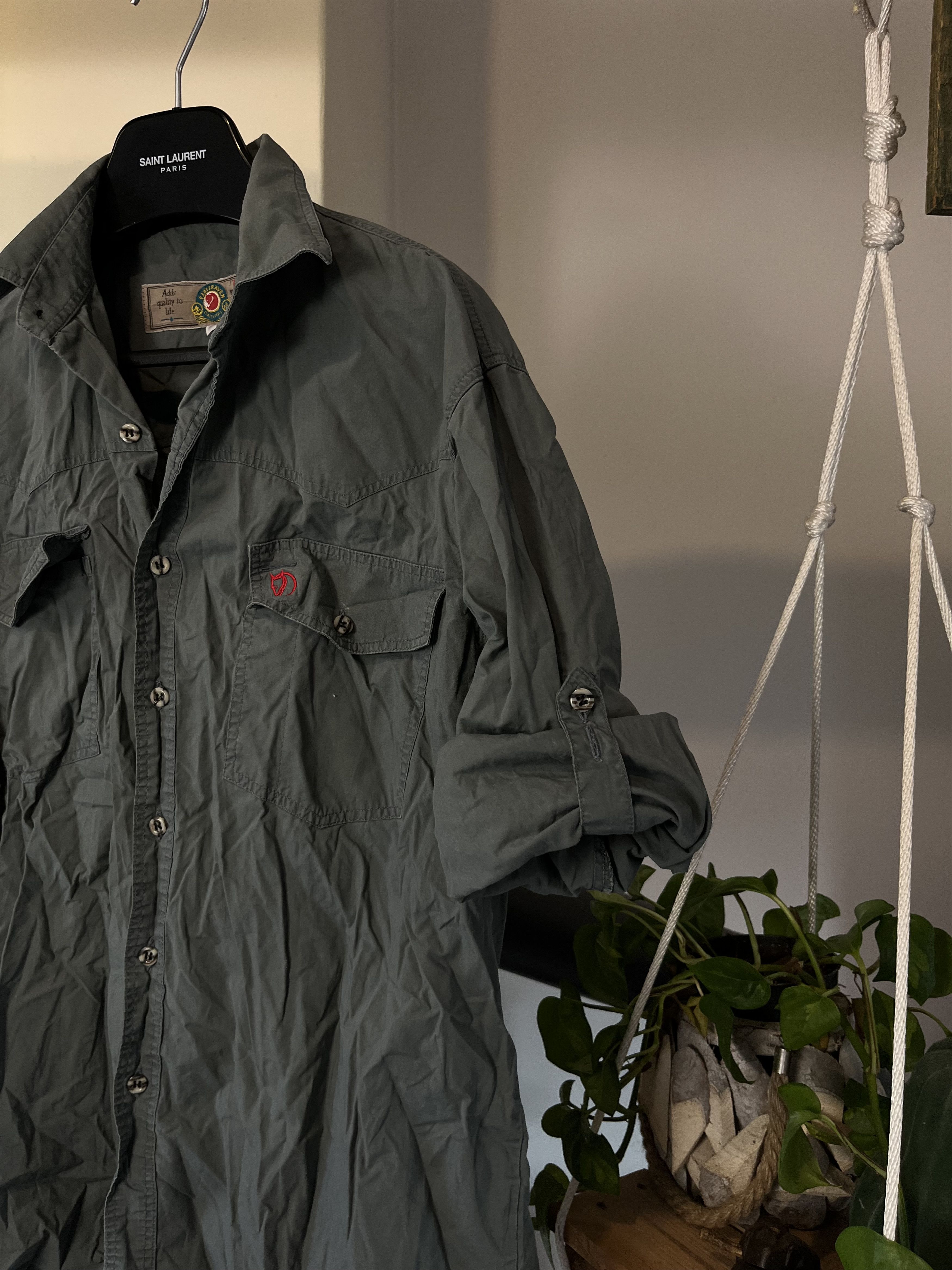 Fjallraven × Vintage Vintage 90s Fjallraven Khaki Embroidered Logo Shirt Size US L / EU 52-54 / 3 - 7 Thumbnail