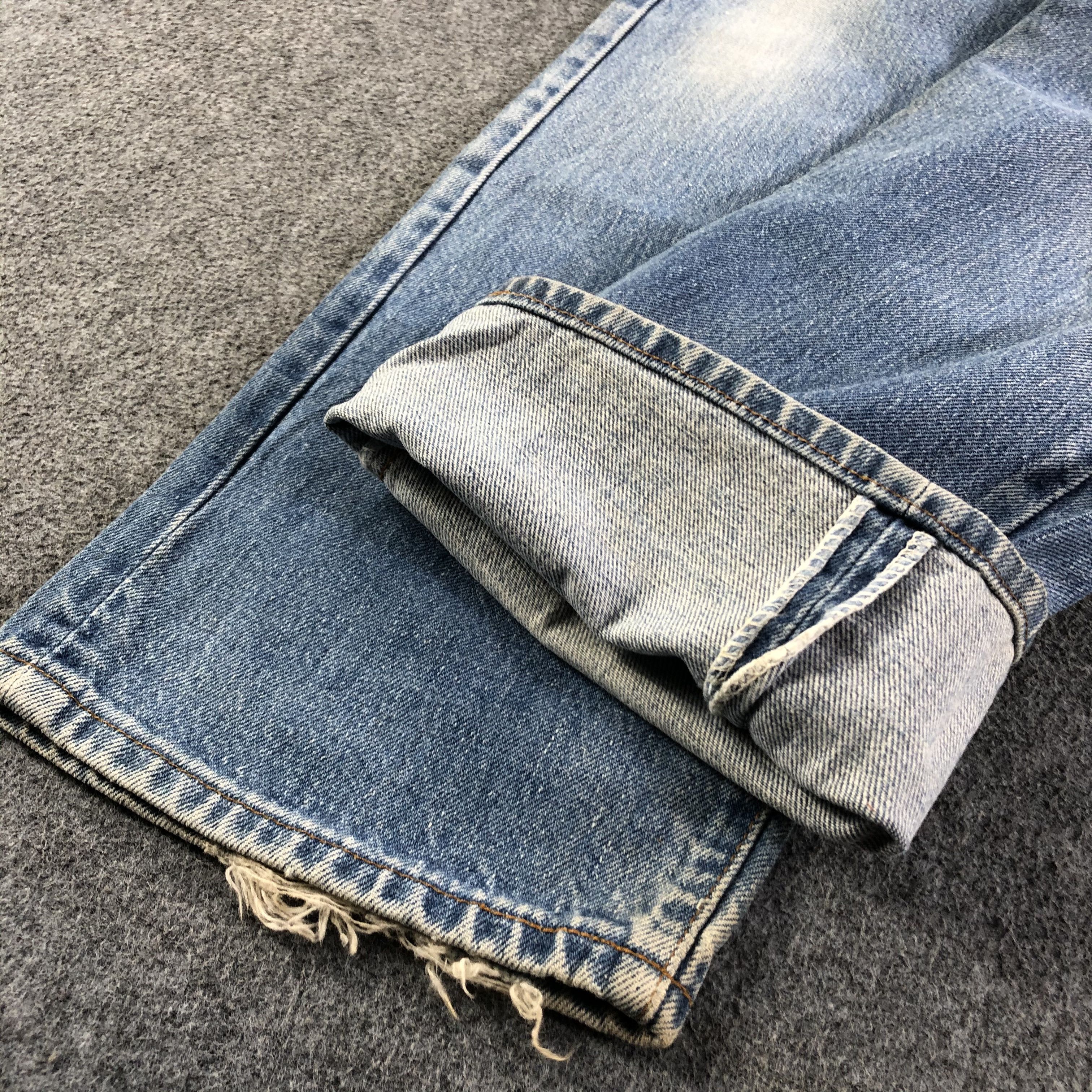 Levi's Vintage Levis 505 Jeans Medium Wash Denim -J2748 Size US 30 / EU 46 - 6 Thumbnail