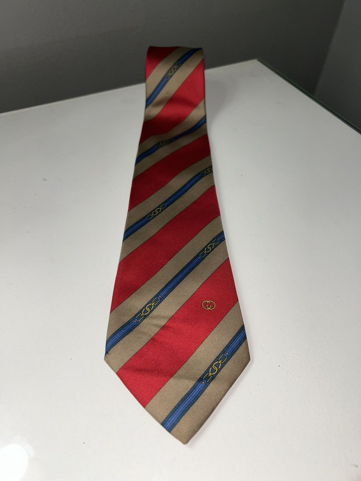 Gucci Vintage Gucci Red Gold & Blue Striped Men’s Silk Tie Size ONE SIZE - 2 Thumbnail