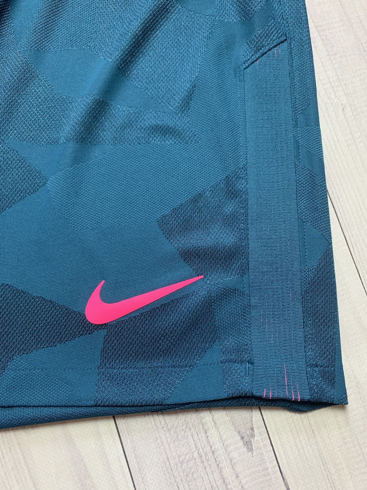 Nike Nike atletico Madrid soccer shorts camo rare Size XL Size US 36 / EU 52 - 3 Thumbnail