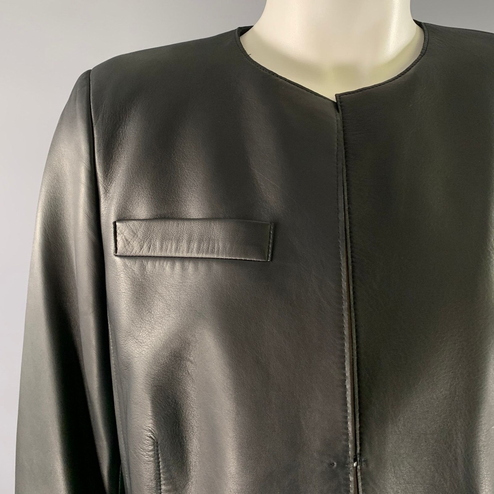Akris AKRIS Size 12 Black Leather Cropped Jacket Size XL / US 12-14 / IT 48-50 - 2 Thumbnail