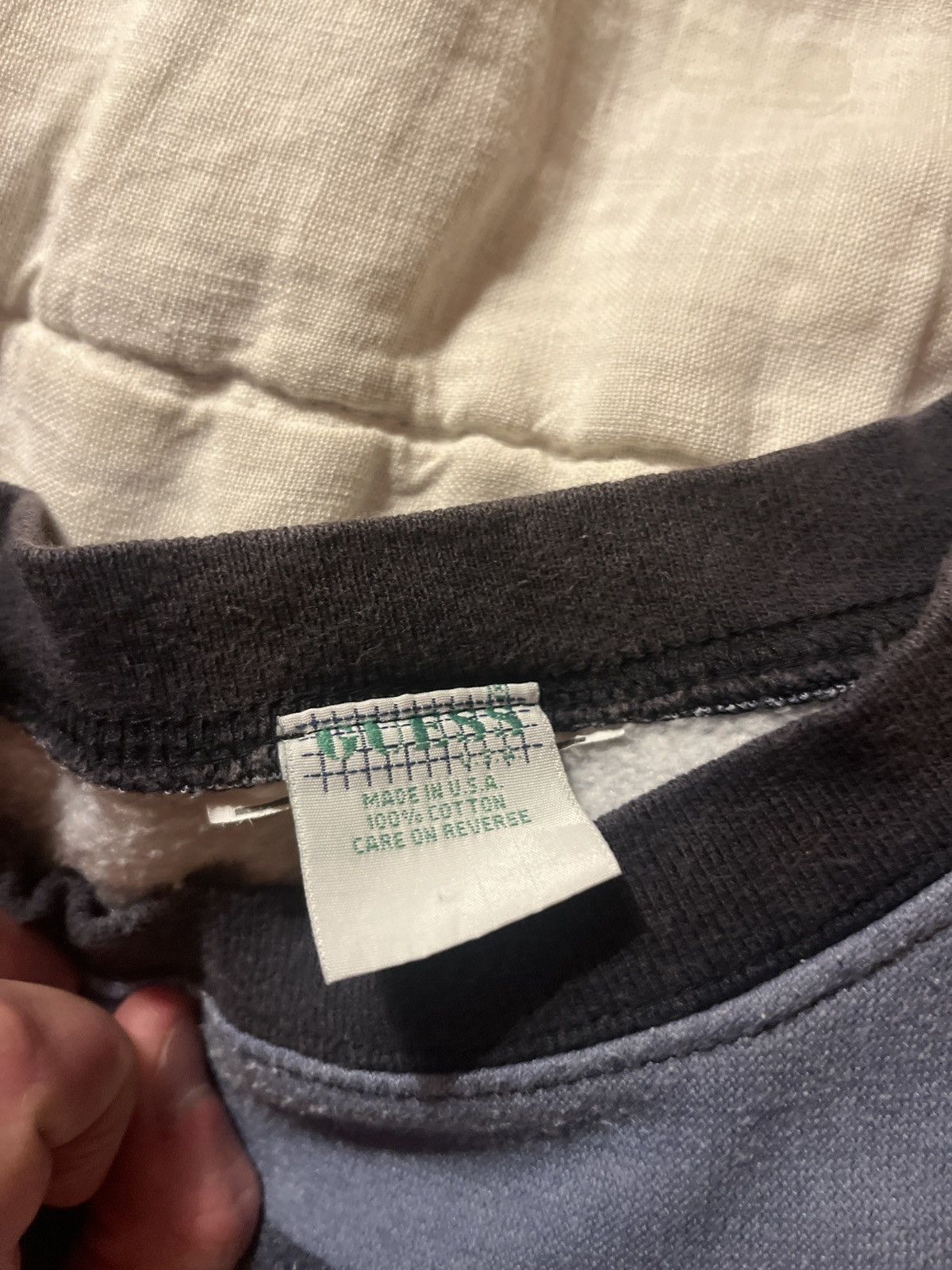 Guess Vintage guess sweater Size US L / EU 52-54 / 3 - 2 Thumbnail