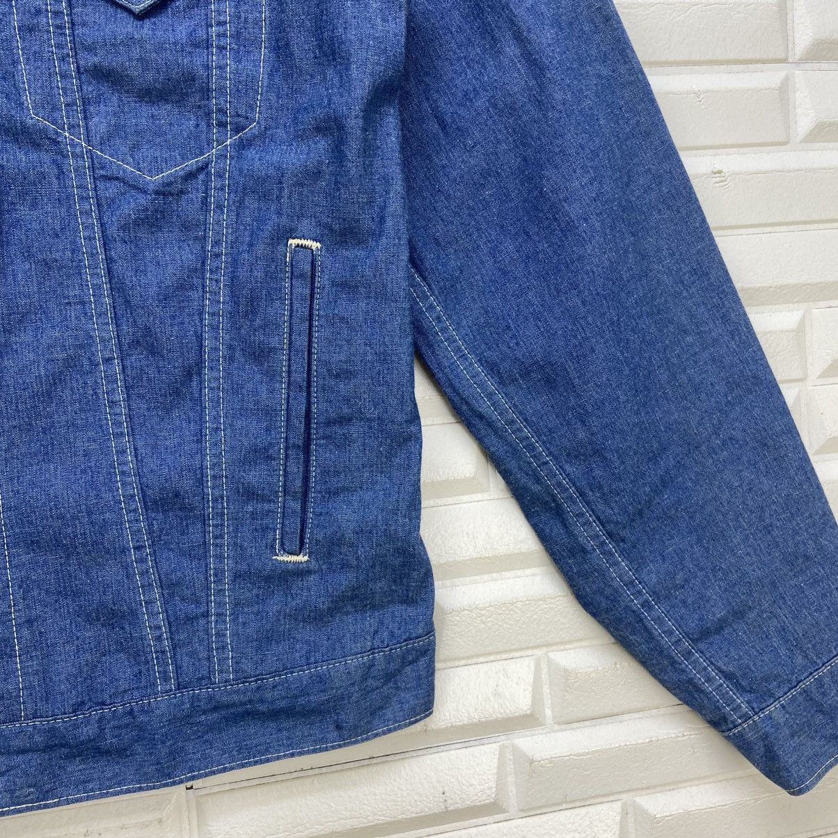Levi's Vintage Levi’s Denim Trucker Jacket Size US S / EU 44-46 / 1 - 6 Thumbnail
