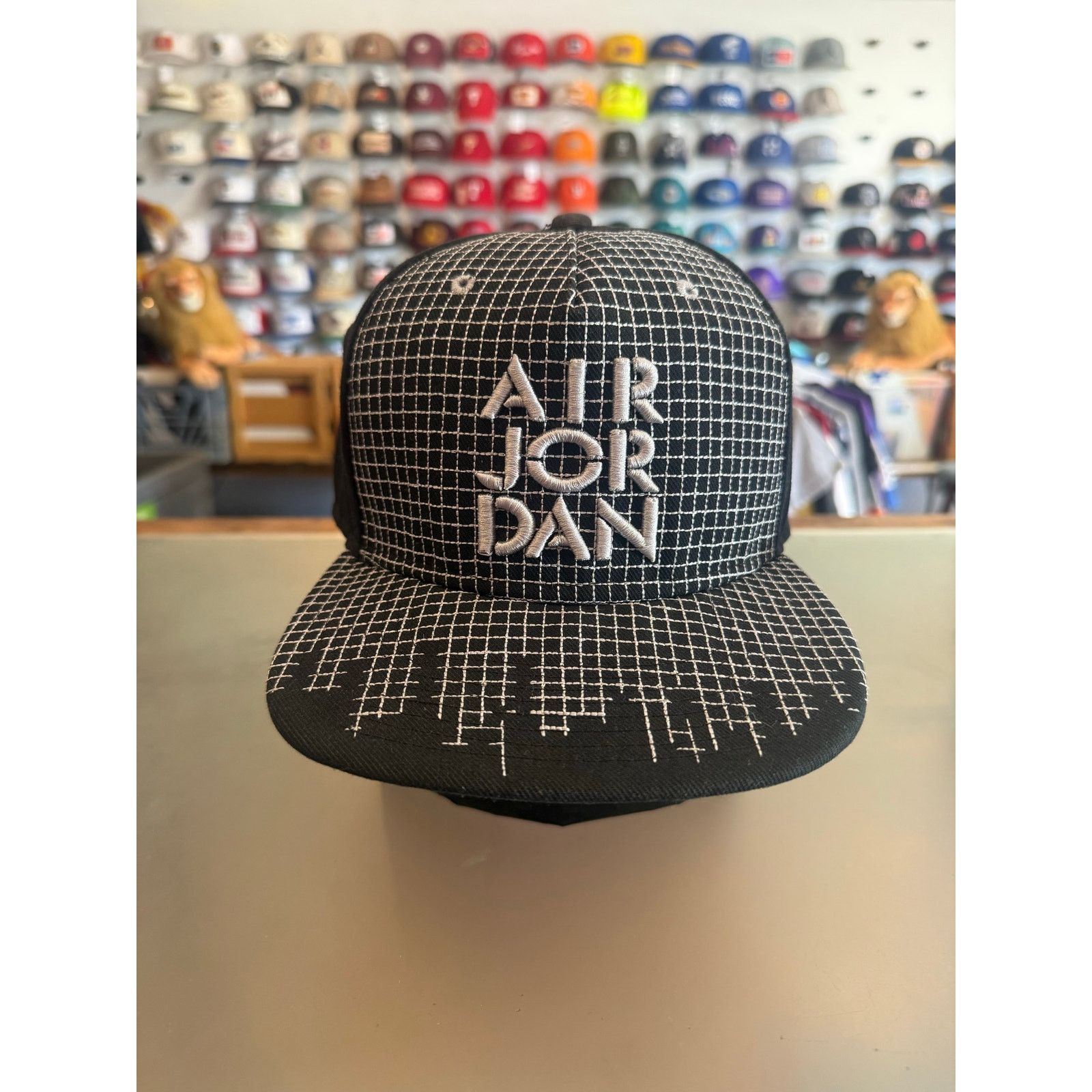 Nike Air Jordan Jumpman Hat Black Snapback Chicago Skyline Size ONE SIZE - 1 Thumbnail