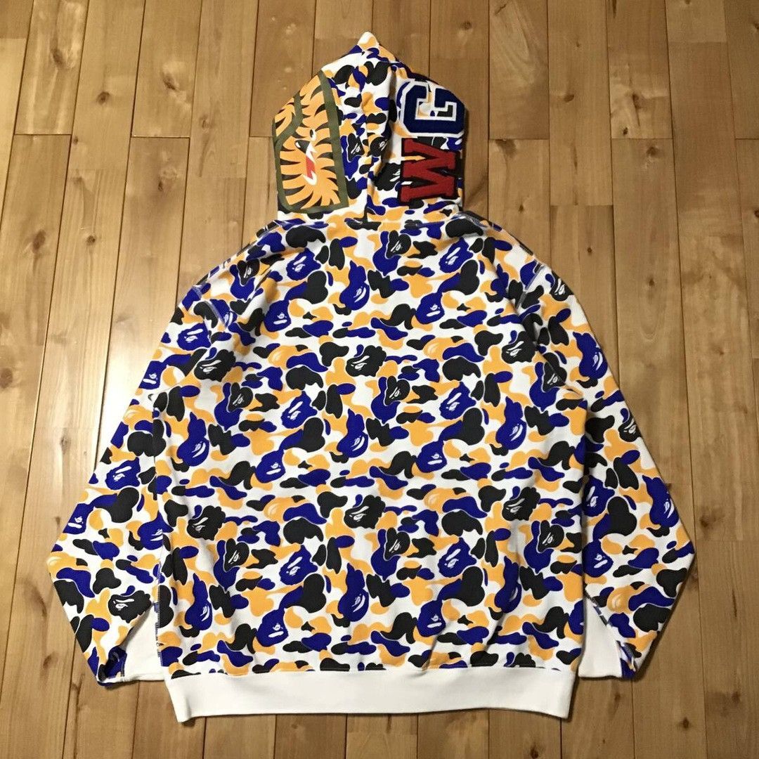 Bape 2008 🔥Maebashi Store Camo🔥 BAPE shark full zip hoodie NIGO Size US L / EU 52-54 / 3 - 3 Thumbnail