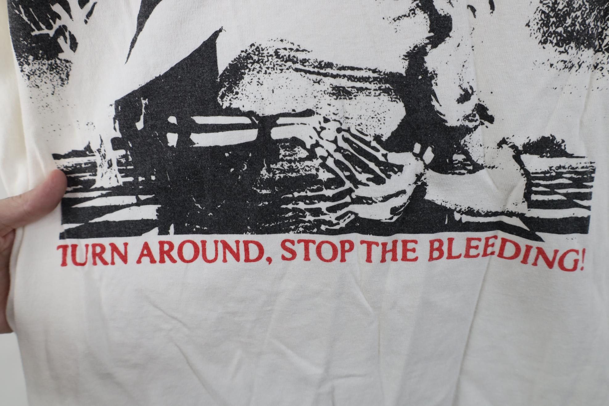 Vintage Turn Around Stop The Bleeding Tour The Breathing T-Shirt Size US L / EU 52-54 / 3 - 6 Thumbnail