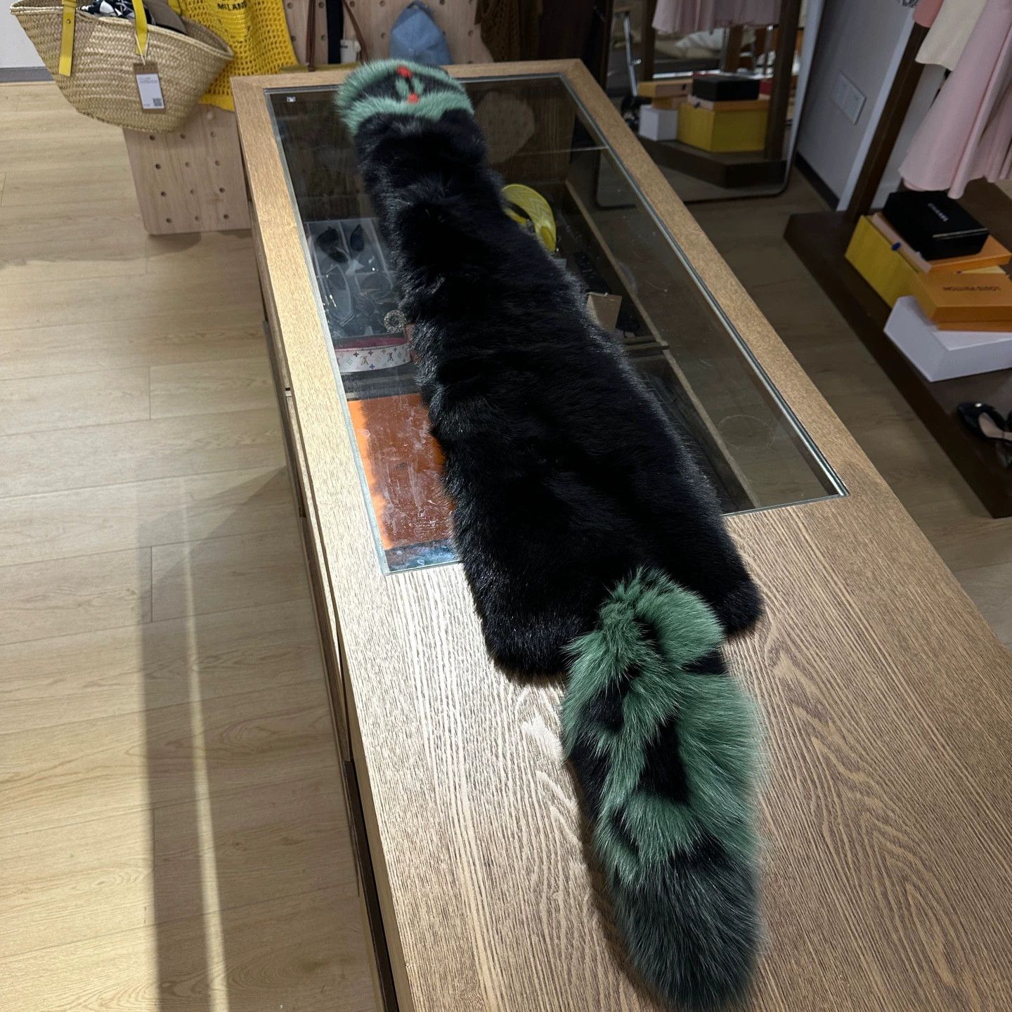 Fendi Fendi silk fox fur stole 16x140cm Size ONE SIZE - 6 Thumbnail