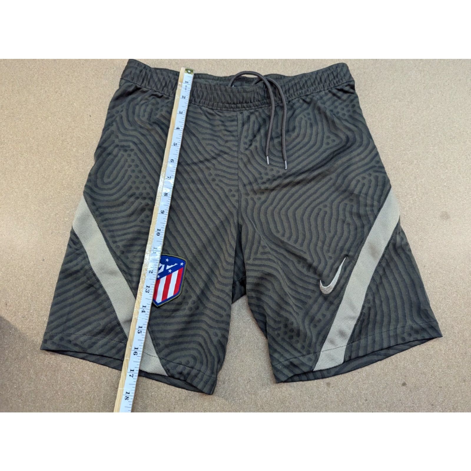 Nike Nike Atletico Madrid Training Shorts Mens Size S Football Adult Size US 29 - 4 Thumbnail