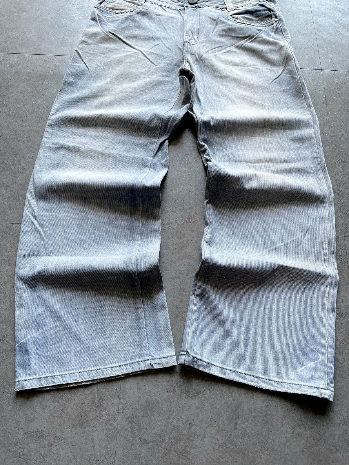 If Six Was Nine × Japanese Brand × Le Grande Bleu (L.G.B.) 2000s RUE TON STUDDED SUPER WIDE FADED FLARE JEAN Size US 36 / EU 52 - 2 Thumbnail