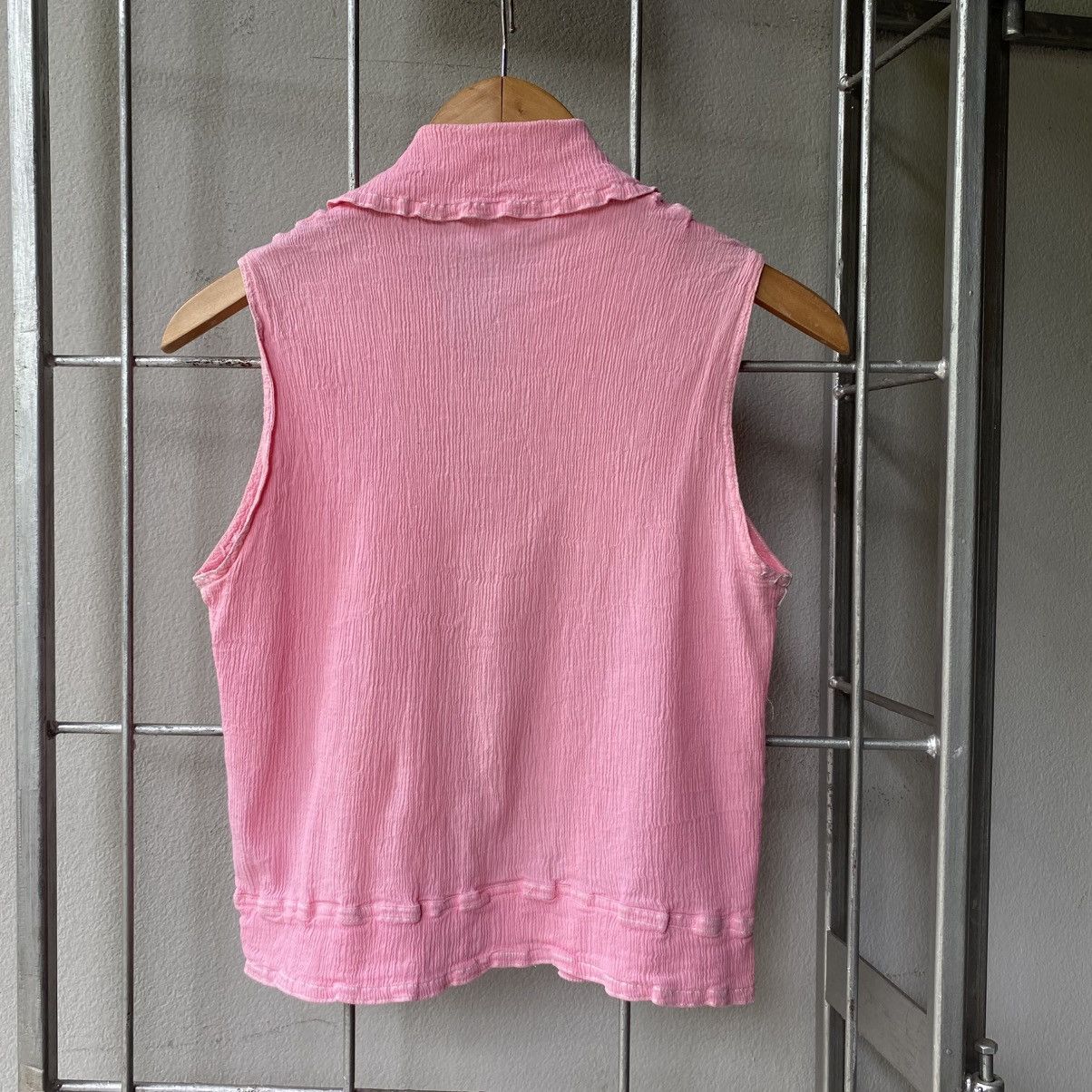 Tsumori Chisato Tsumori Chisato Pink Pleated Zip Sleeveless Shirt Size S / US 4 / IT 40 - 11 Thumbnail