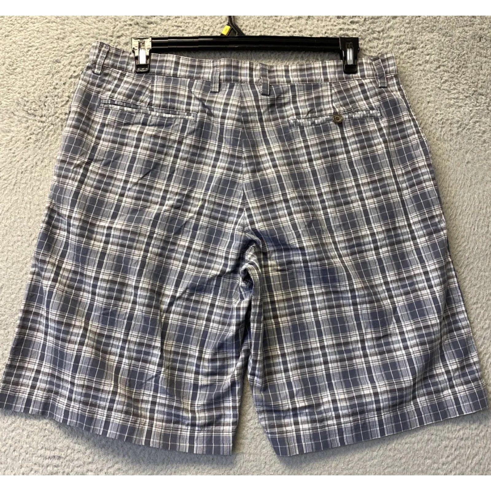Banana Republic VINTAGE Banana Republic Mens Shorts Size 36 Gray Plaid Cotton Flat Front Casual Summer Size US 36 / EU 52 - 6 Thumbnail