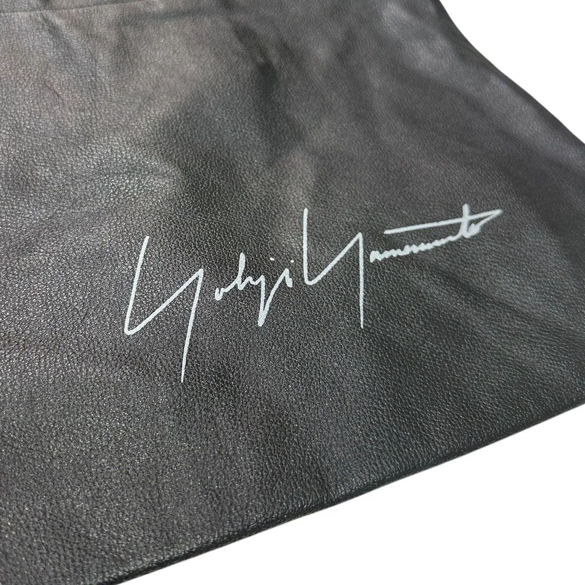 Yohji Yamamoto YOHJI YAMAMOTO SIGNATURE LOGO PRINT LEATHER TOTE BAG Size ONE SIZE - 3 Thumbnail