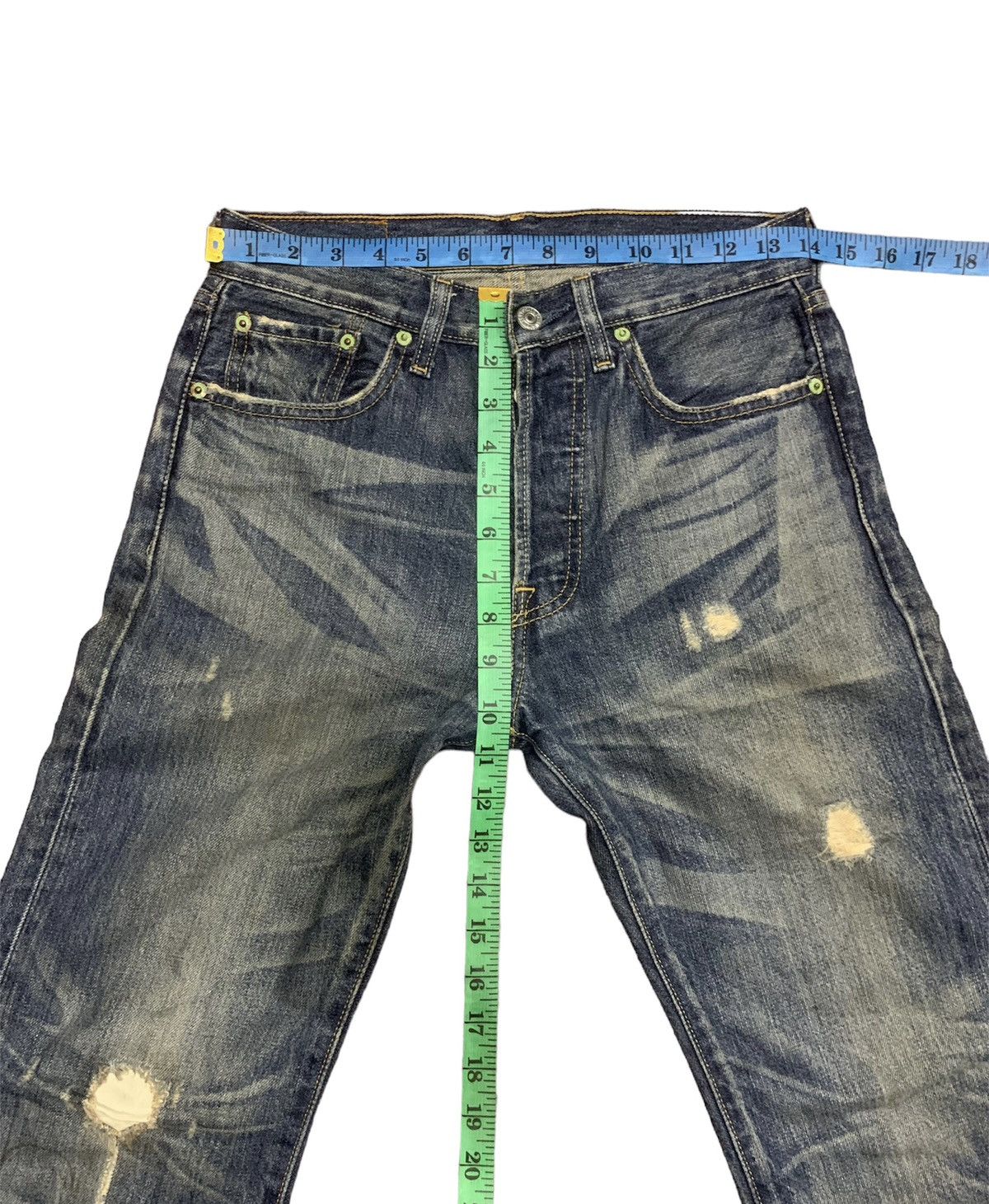 Levi's LEVI’S 501 DISTRESSED AGING DENIM Size US 28 / EU 44 - 4 Thumbnail