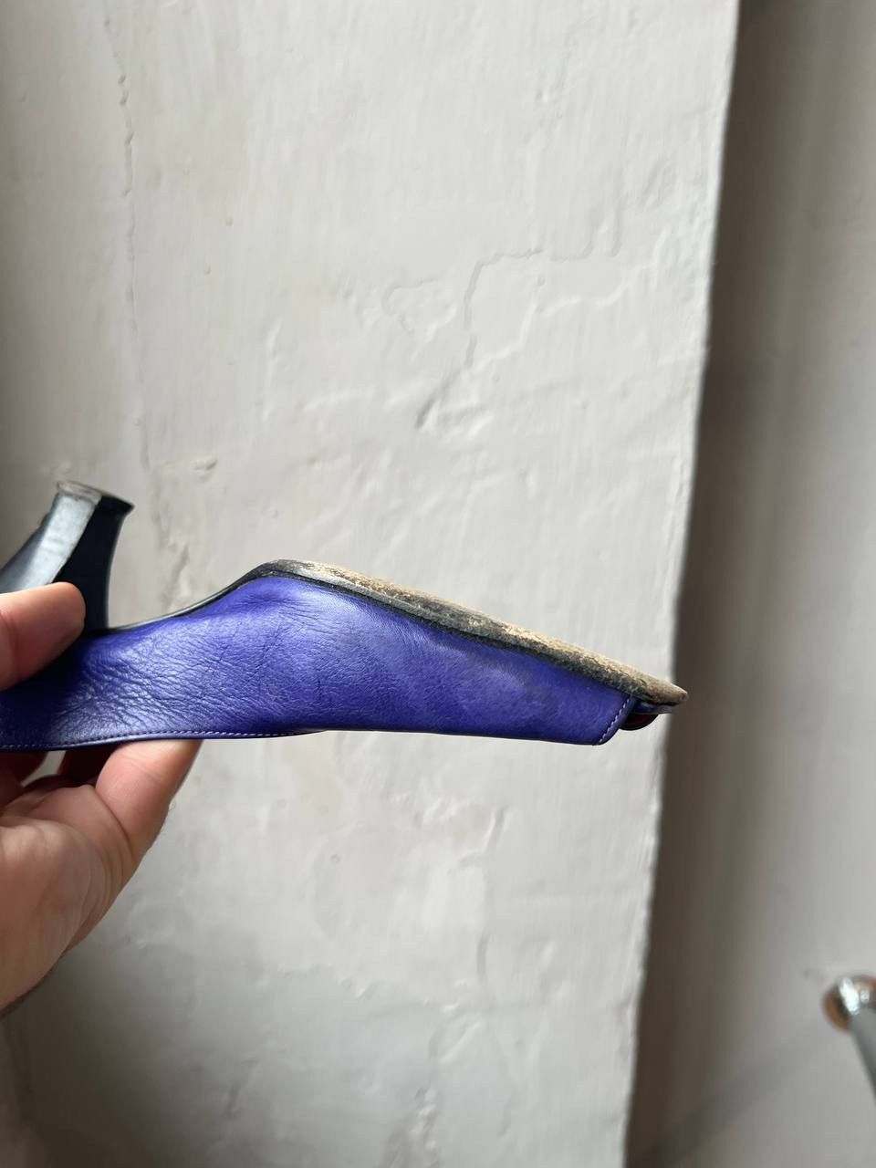 Celine 80’S CELINE ITALY ESCARPINS BLUE LEATHER HEELS CLASSIC SZ 39 Size US 9 / IT 39 - 13 Thumbnail
