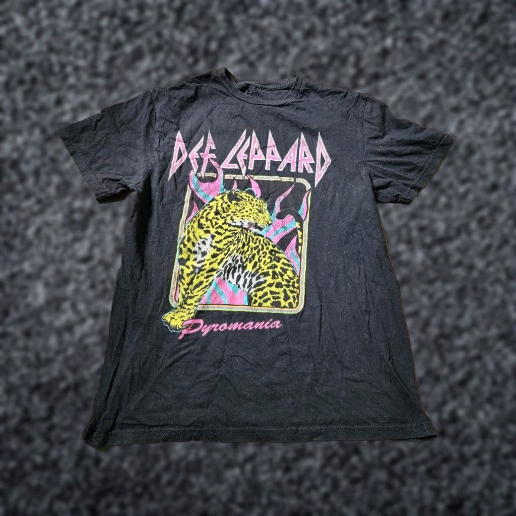 Vintage Def Leppard Pyromania Rock Band T Shirt Womens Black Medium Size M / US 6-8 / IT 42-44 - 1 Thumbnail