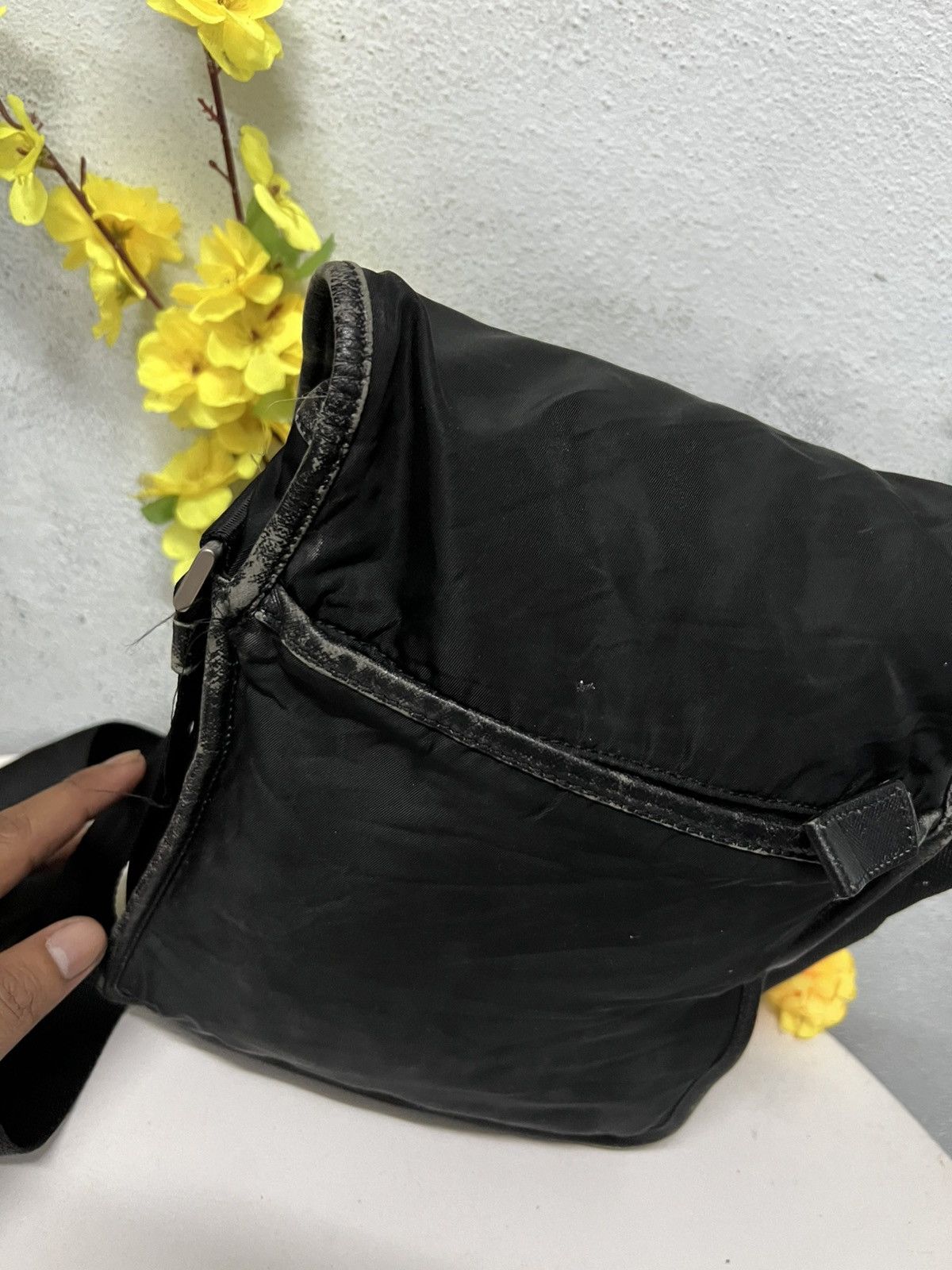 Prada Authentic Vintage Prada Black Shoulder Size ONE SIZE - 7 Thumbnail