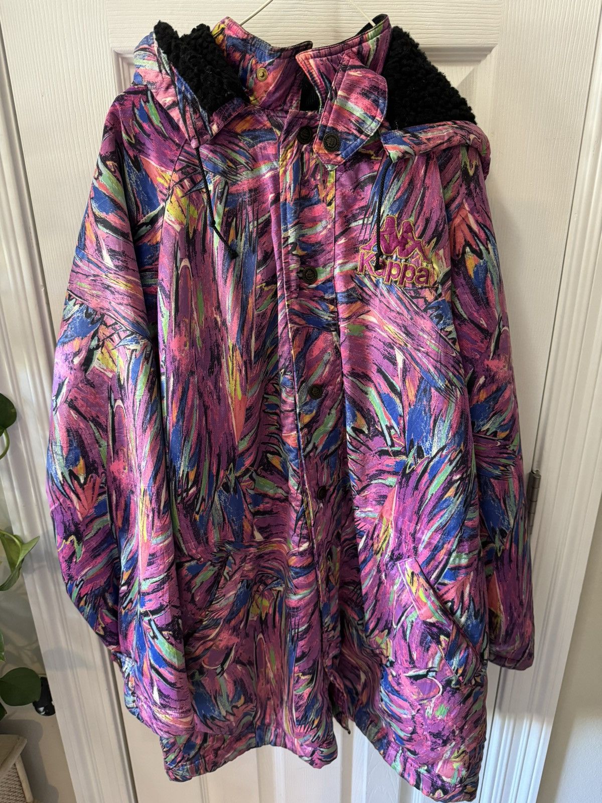 NEEDS TO GO Vintage Kappa Multicolor Parka