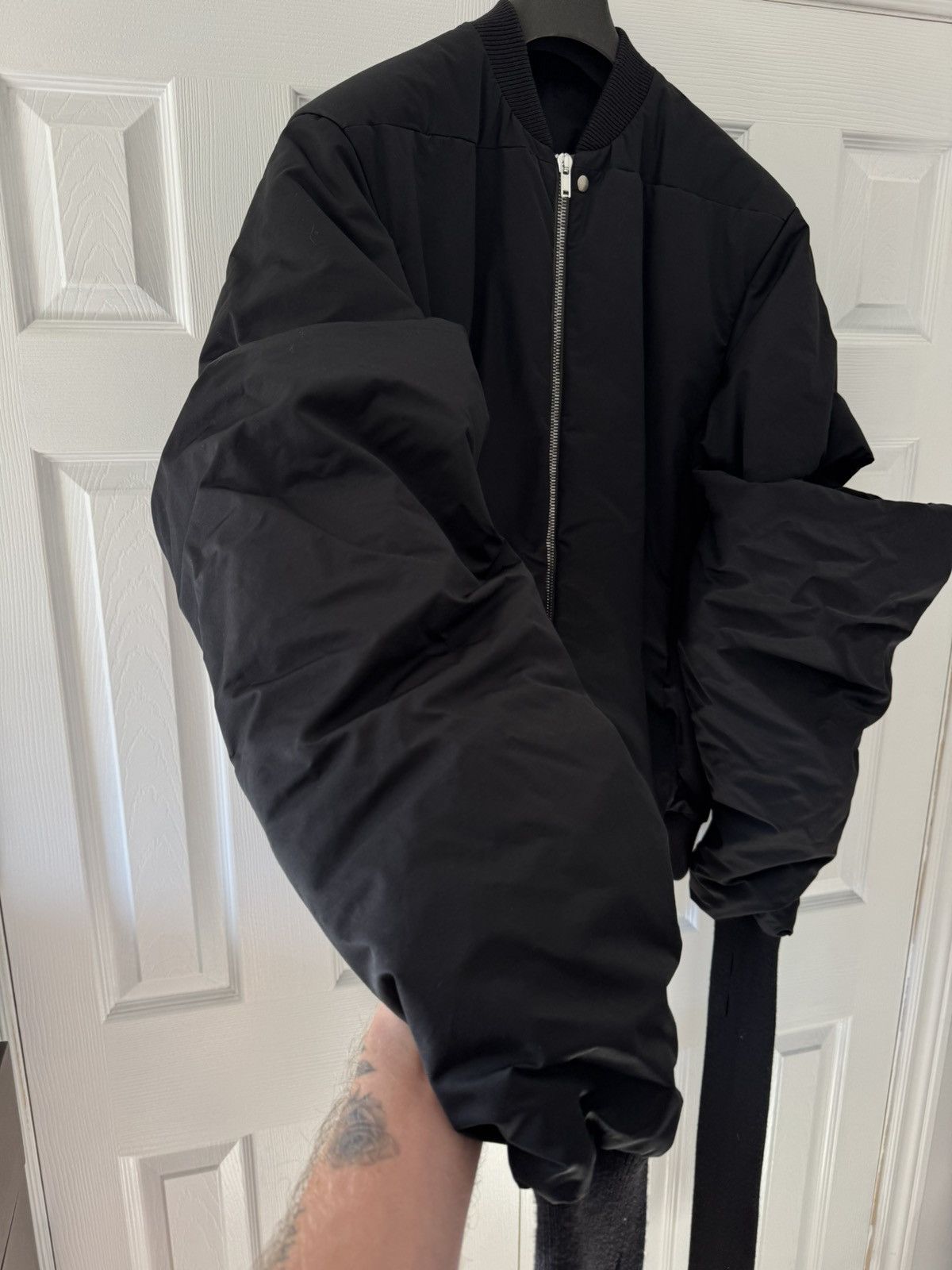 Rick Owens RARE: FW22 STROBE Padded Gauntlet Bomber Size US M / EU 48-50 / 2 - 17 Thumbnail