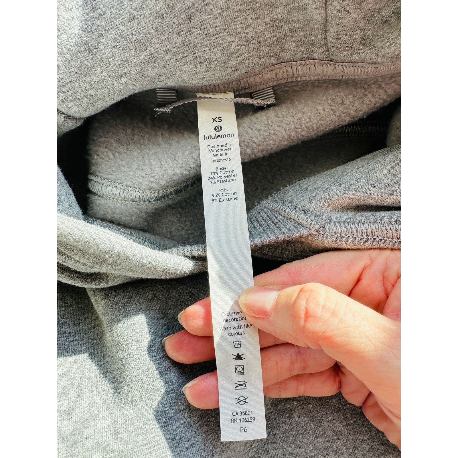 Lululemon Lululemon Gray Long Sleeve Front Pouch Pullover Hoodie XS Size XS / US 0-2 / IT 36-38 - 6 Thumbnail