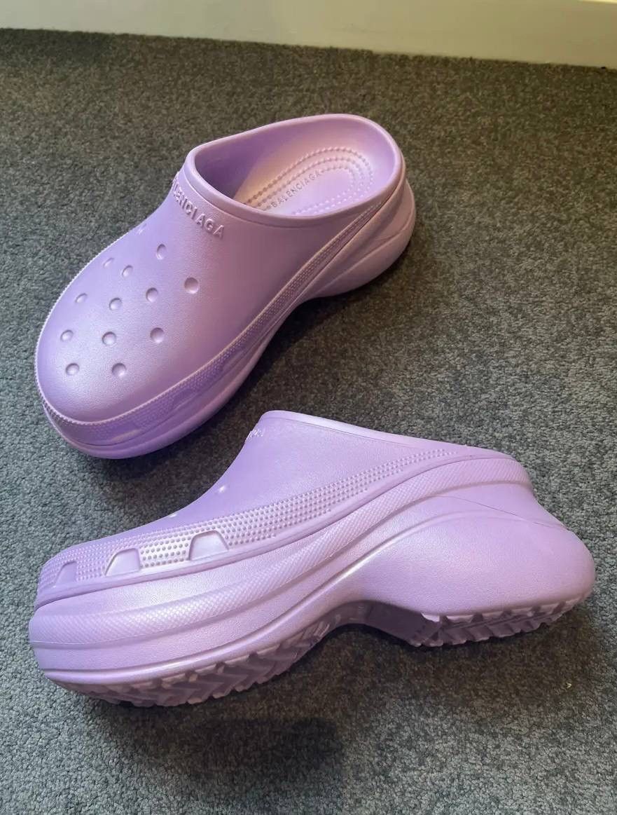 Balenciaga × Crocs Balenciaga Crocs plastic clog mules Size US 8.5 / IT 38.5 - 2 Thumbnail