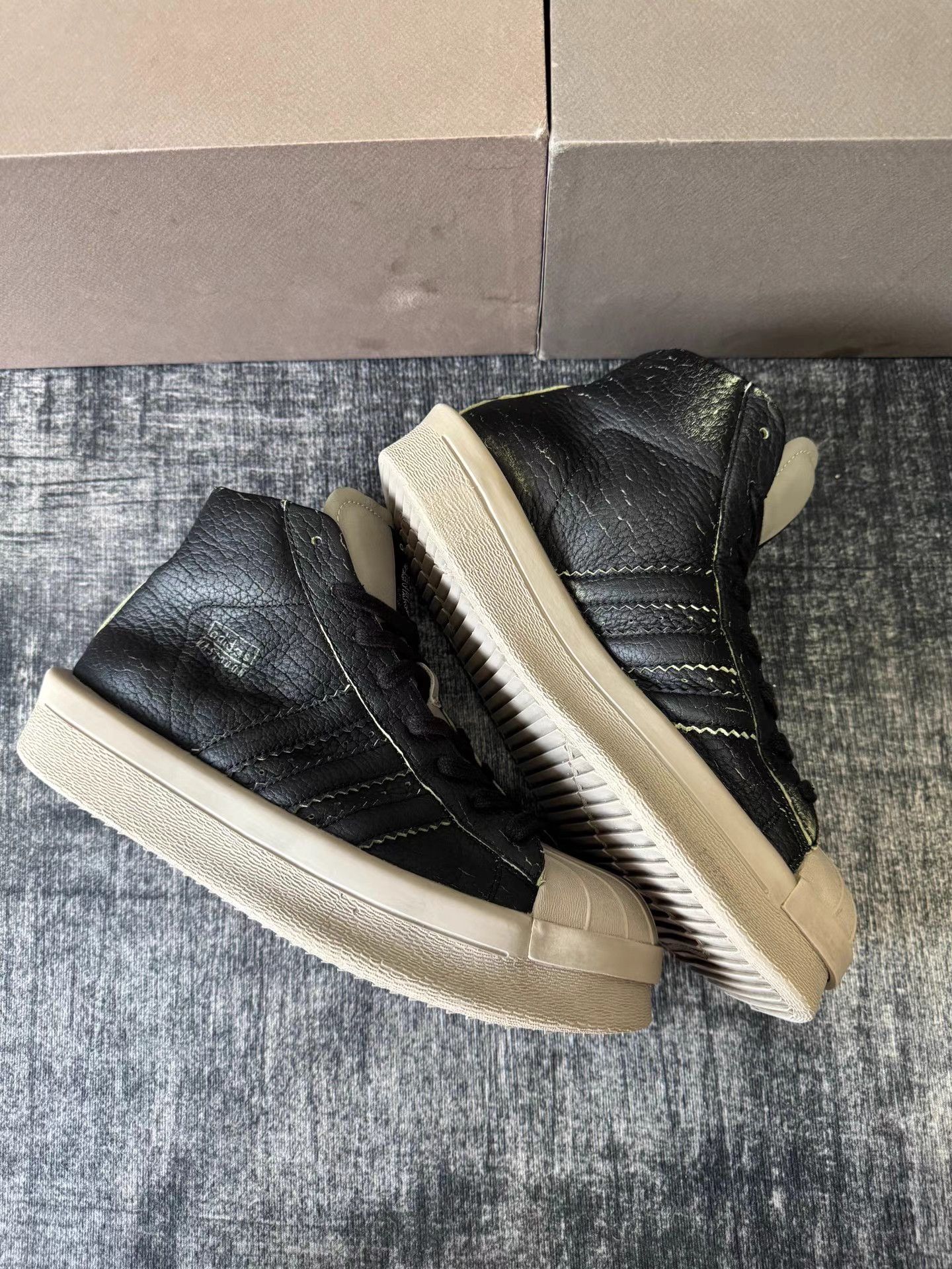 Rick Owens Rick Owens x Adidas Superstar Size US 9 / EU 42 - 2 Thumbnail