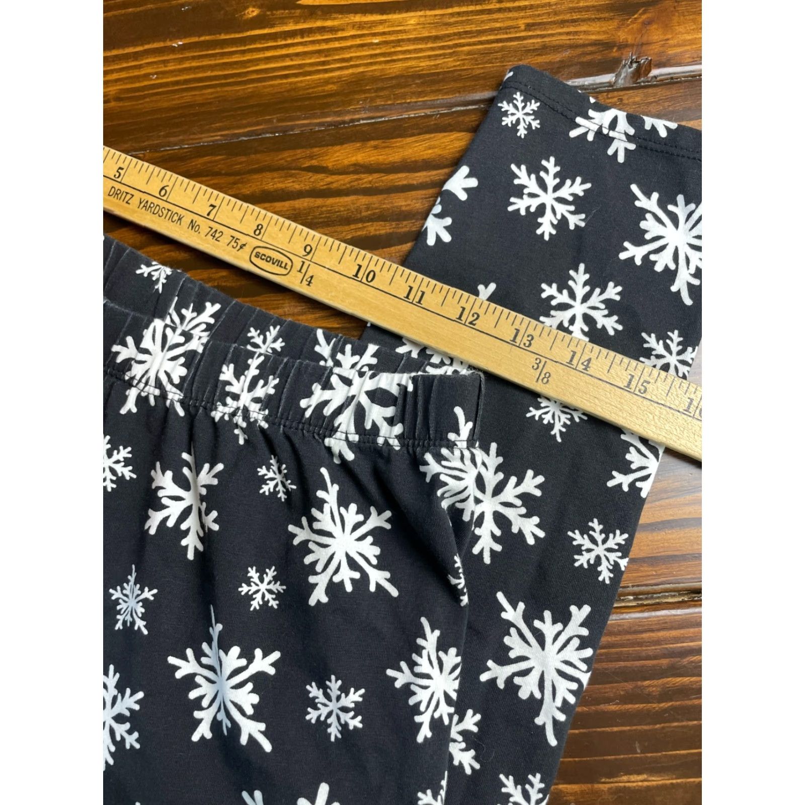Vintage No Boundaries Pants Women's Large Snowflakes Christmas Winter Leggings Size 42" / US 20 - 3 Thumbnail