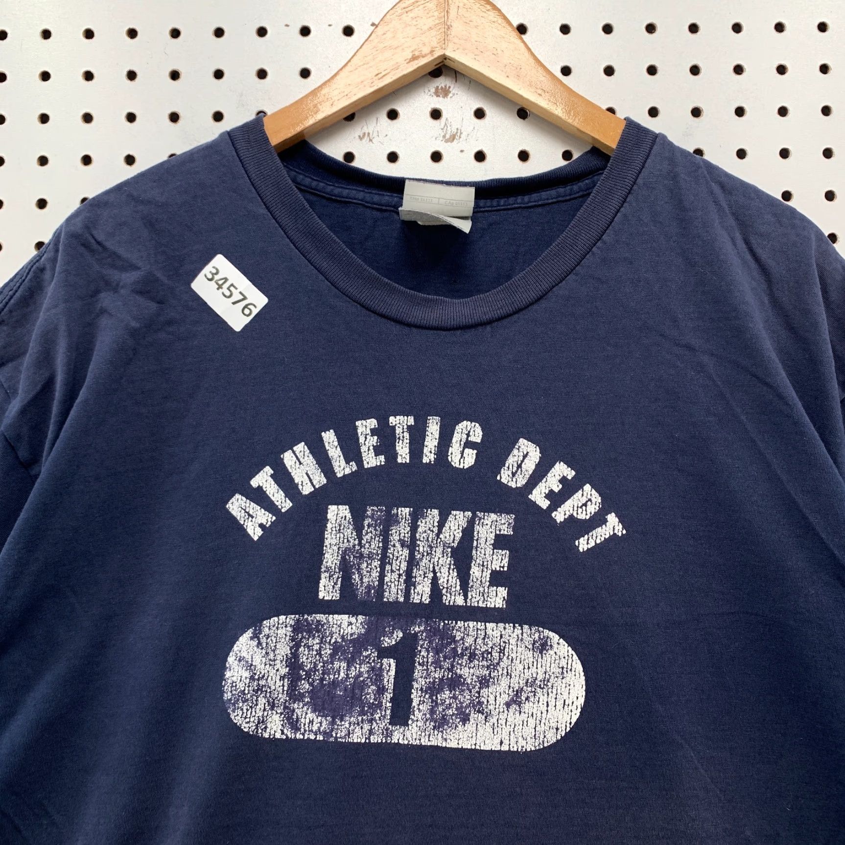 Nike VINTAGE Nike Athletic Dept Shirt Mens 2XL Blue Pill Logo Short Sleeve Crew Neck 26x29 Men Size US XXL / EU 58 / 5 - 6 Thumbnail