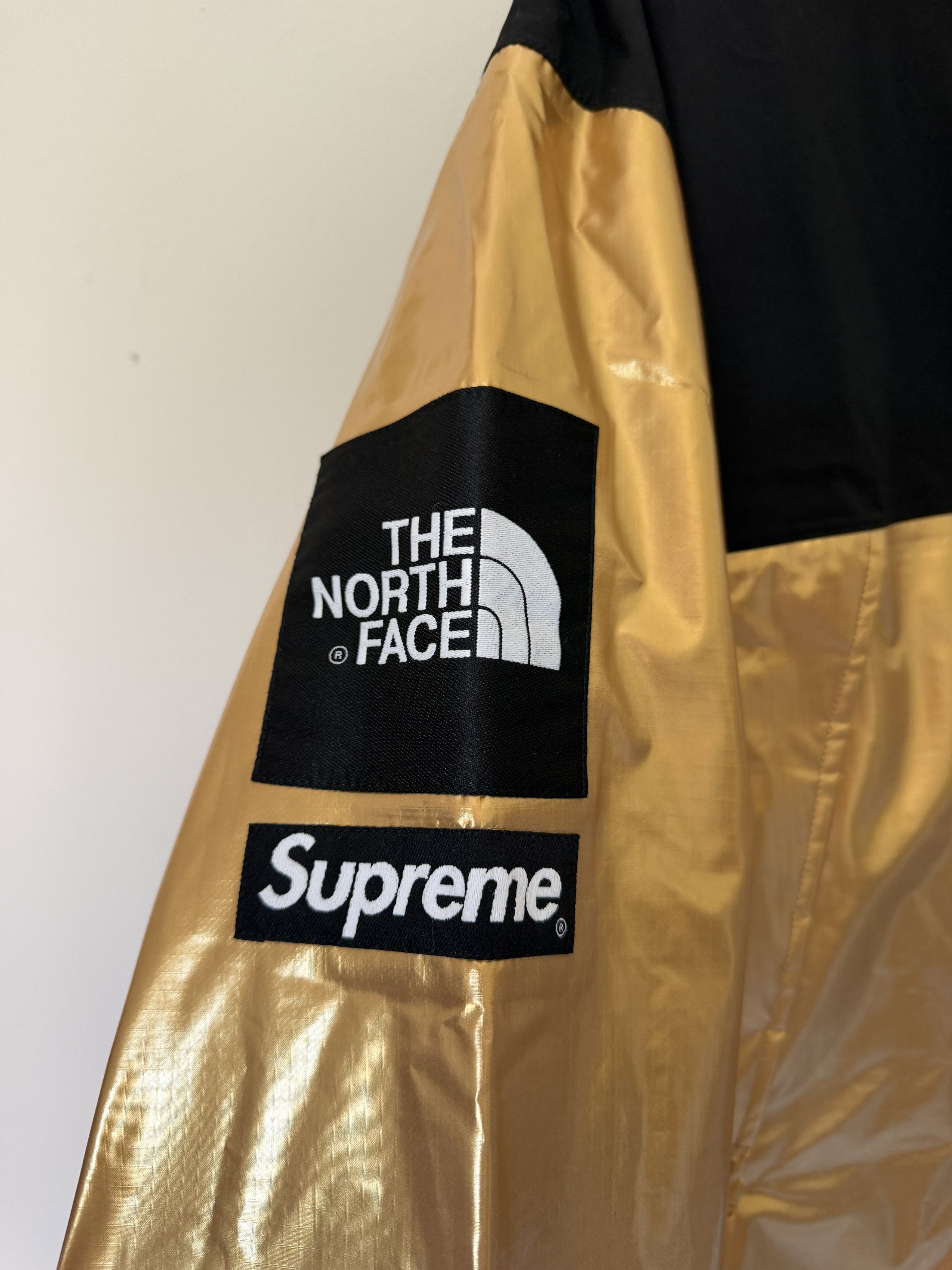 Supreme × The North Face Supreme The North Face Mountain Parka in Metallic Gold Size US XL / EU 56 / 4 - 5 Thumbnail