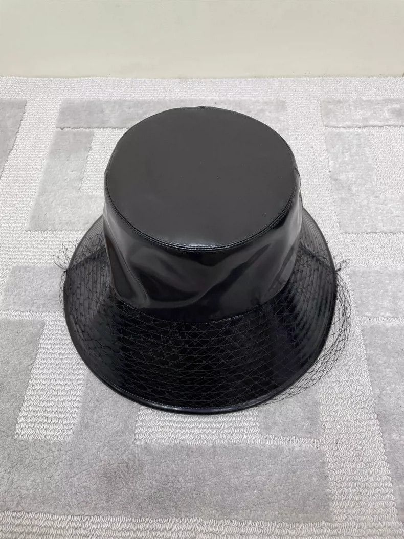 Dior Dior Mesh black leather fisherman's hat 2504-Nextarrow Size ONE SIZE - 2 Thumbnail