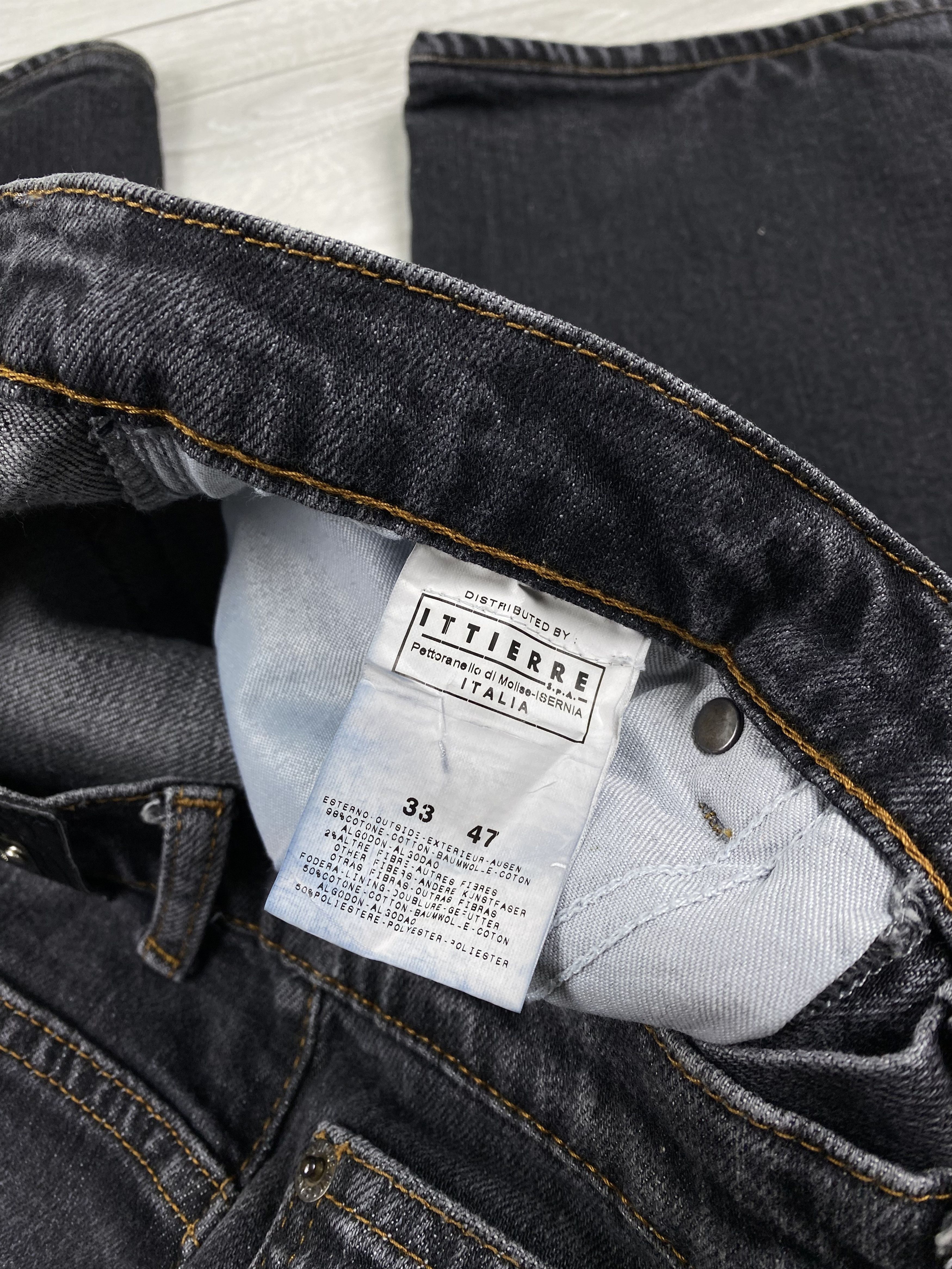 Versace Vintage Versace Jeans Couture Faded Gray Denim Jeans Size 33 Size US 33 - 13 Thumbnail
