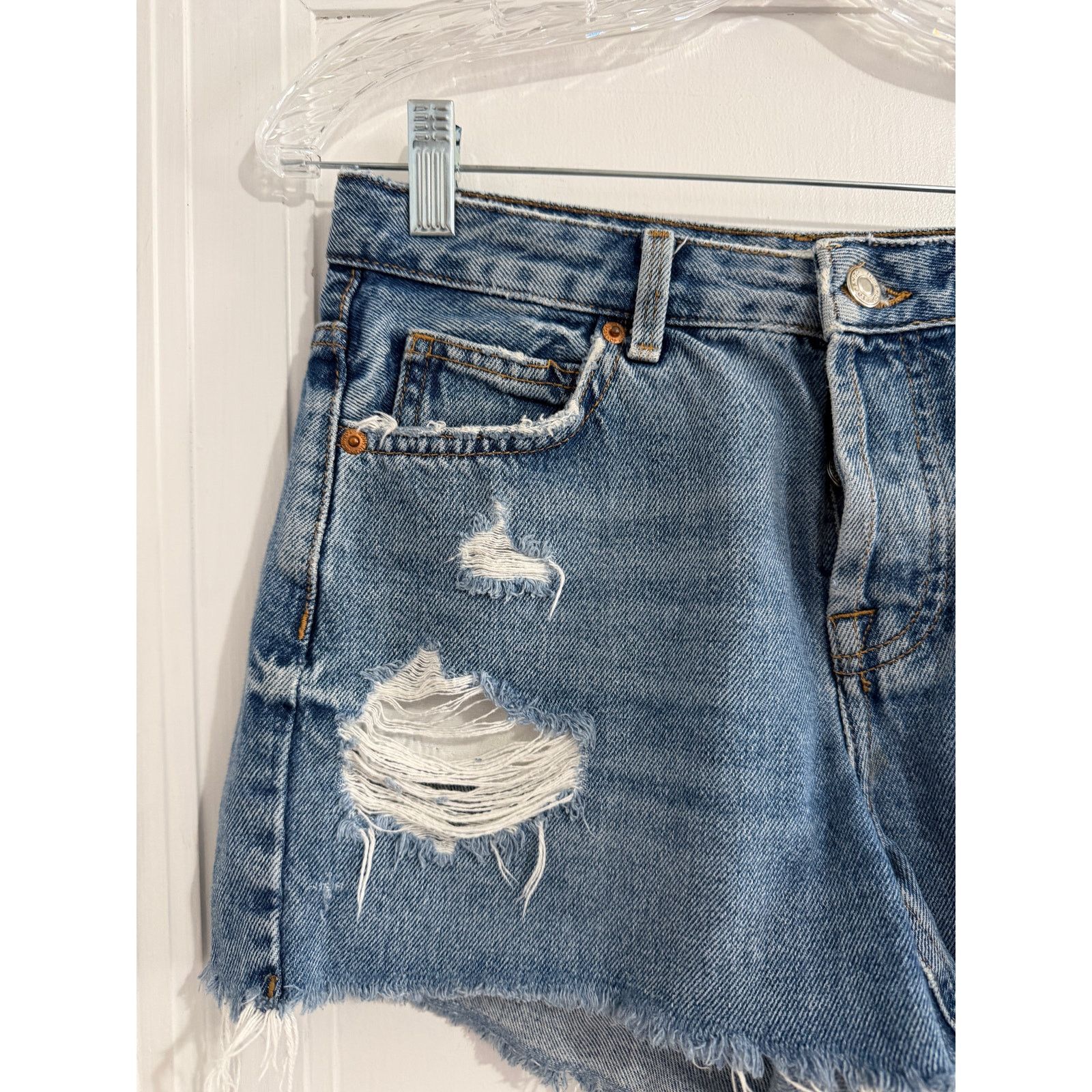 Topshop Topshop Moto Ashley Jean Shorts size 8/4 Size 27" / US 4 / IT 40 - 2 Thumbnail