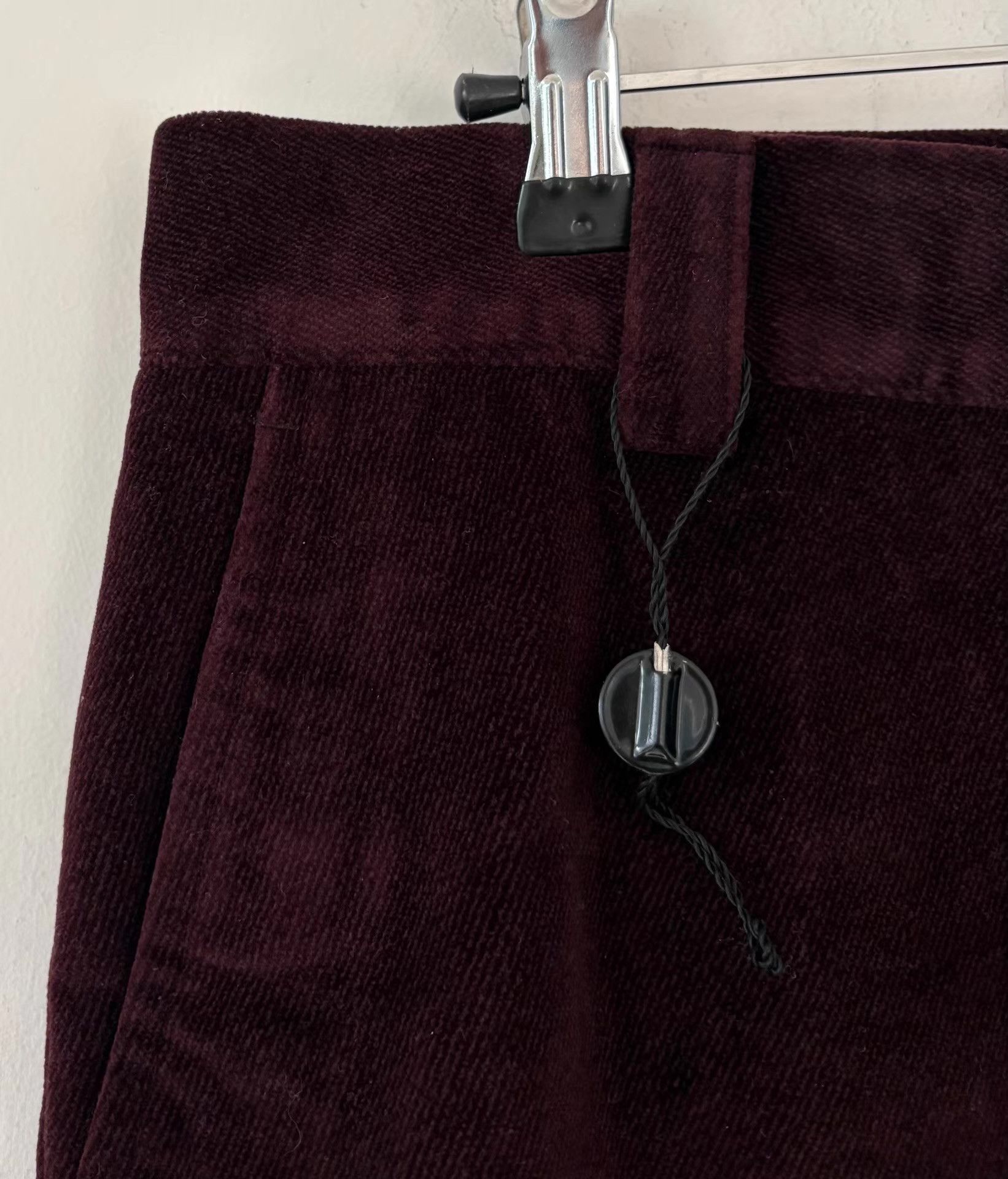 Versace Gianni Versace Men's Plus-Size Burgundy Velvet Trousers Ｑ21 Size US 38 / EU 54 - 6 Thumbnail