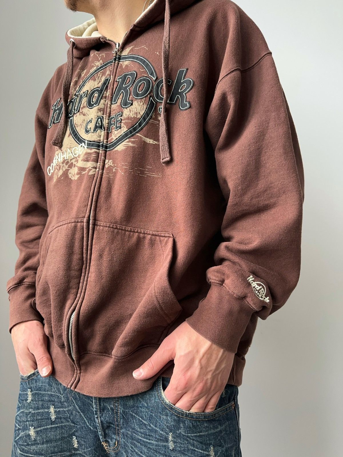 old HARD ROCK CAFE メッセンジャーバッグ　古着　y2k old HARD ROCK CAFE メッセンジャーバッグ 古着 y2k 40th