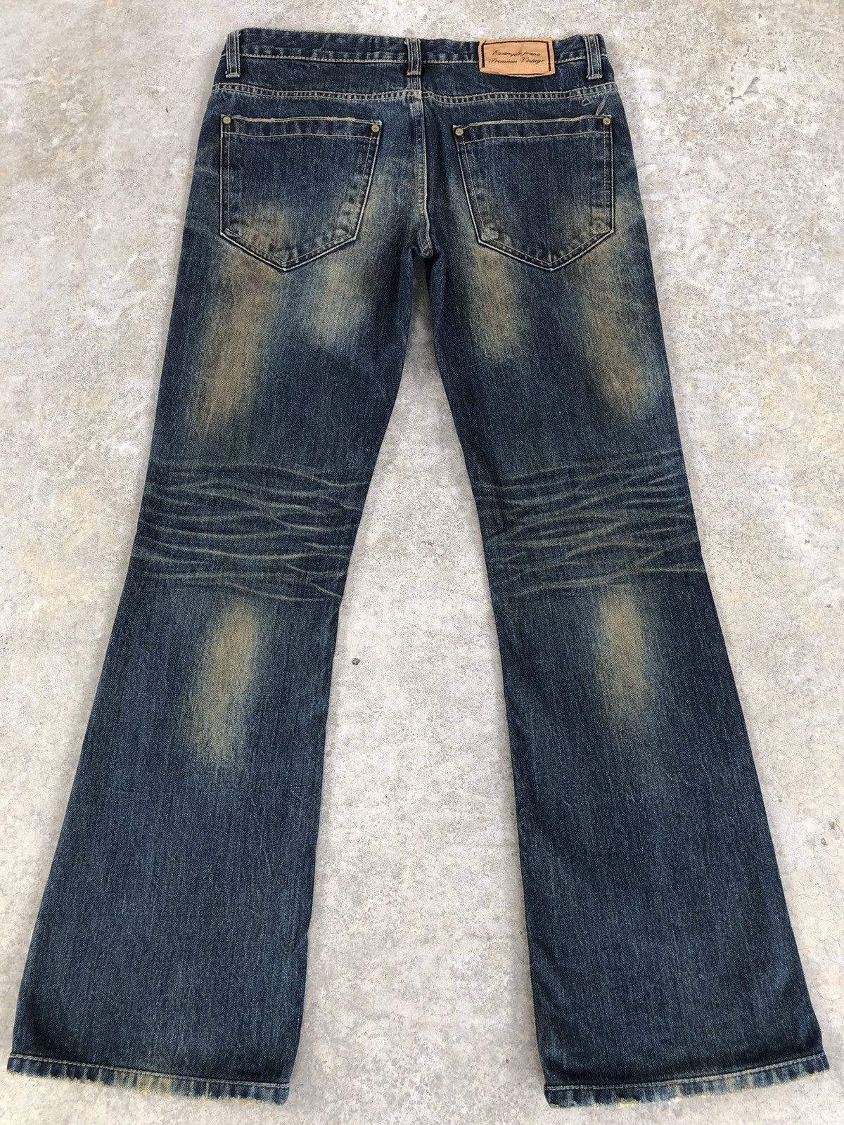 Japanese Brand Japanese Example Flared Jeans Distressed Jeans Mud Wash Size US 32 / EU 48 - 2 Thumbnail