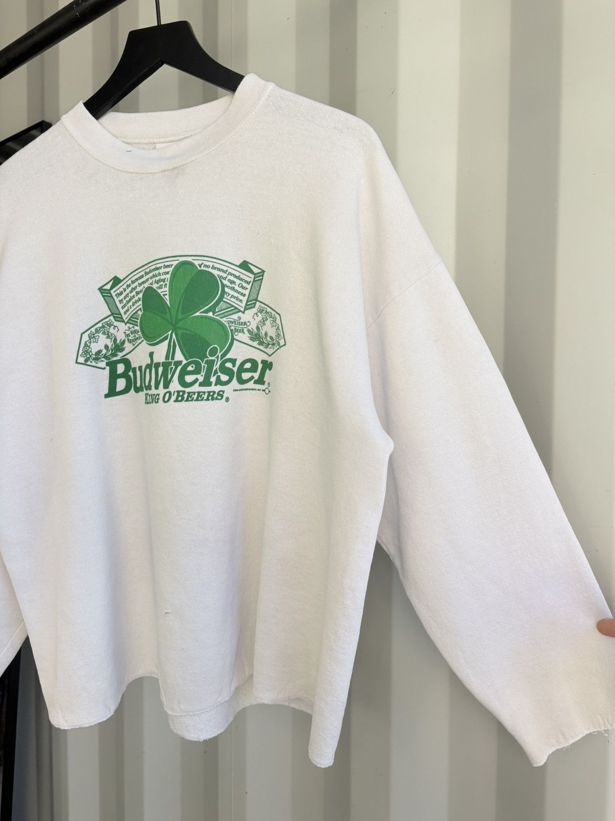 Vintage Vintage Budweiser Sweater Cutoff Distressed Faded Grunge Size US XL / EU 56 / 4 - 4 Thumbnail