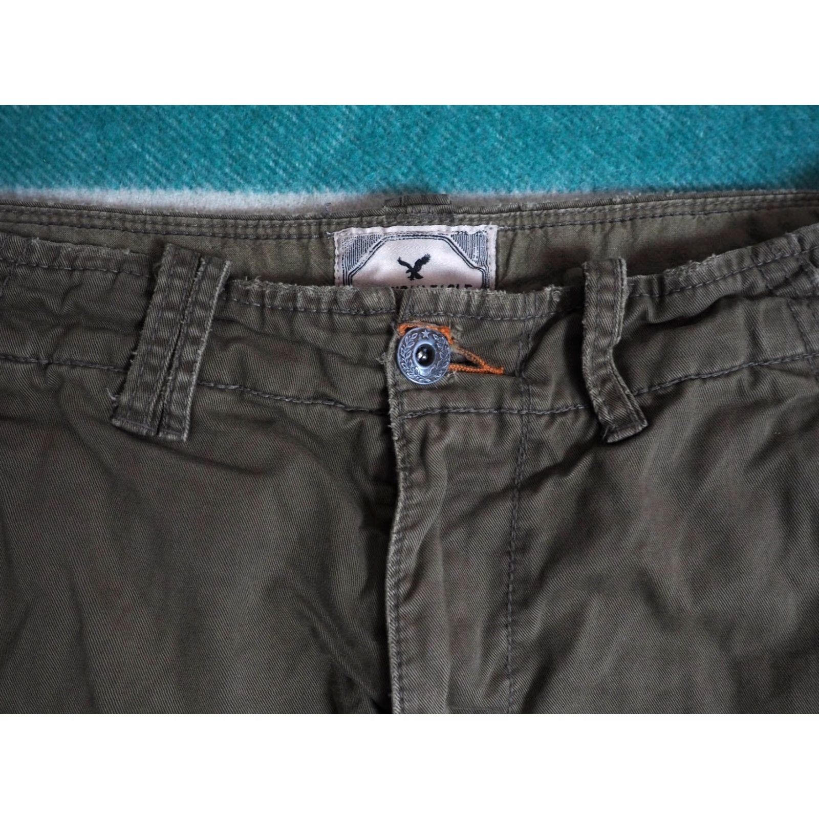 American Eagle Outfitters VTG American Eagle Outfitters AE Khaki Baggy 32W 32" Cargo Shorts Mens Size US 32 / EU 48 - 3 Thumbnail
