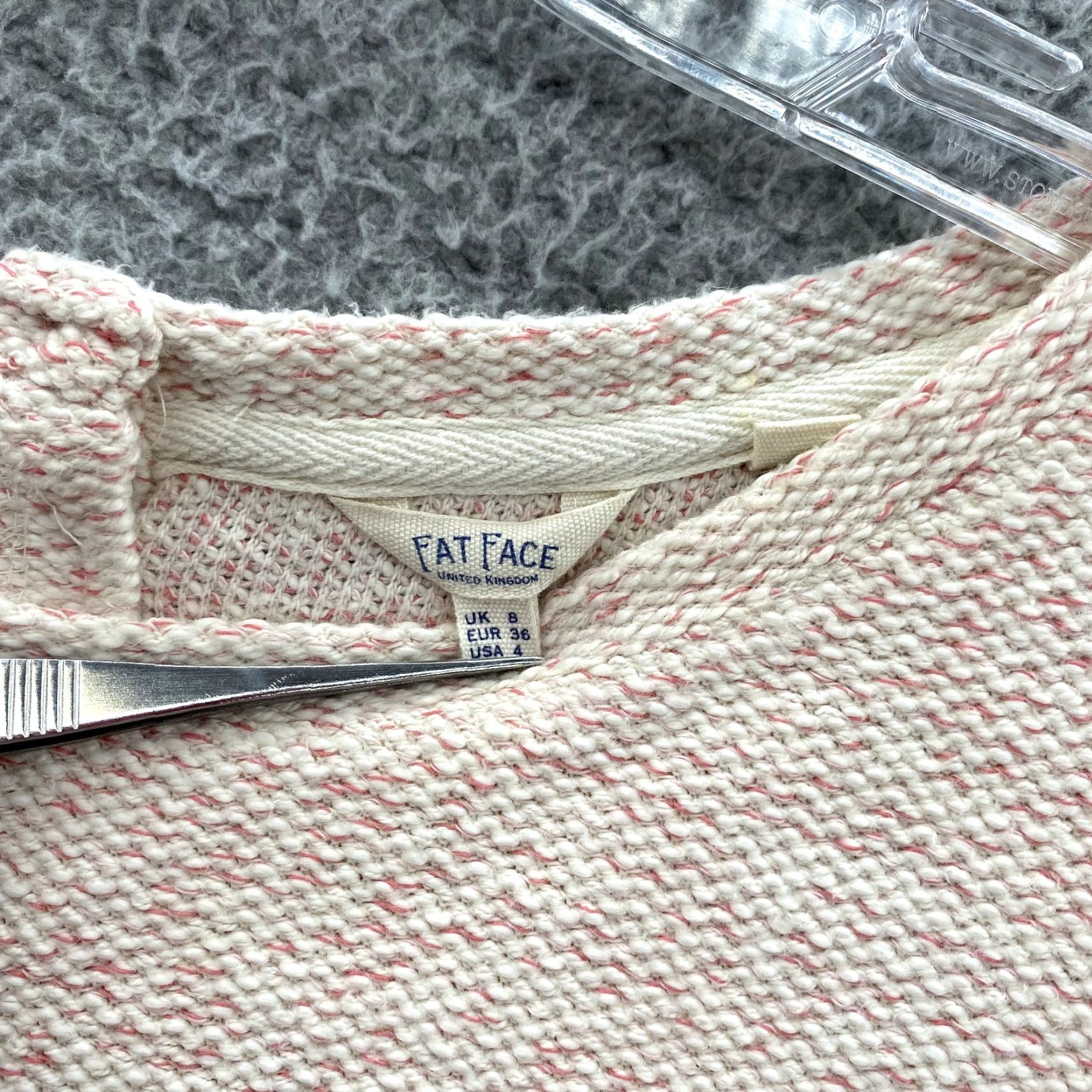 FatFace Fat Face Sweater Womens 4 Pink Heather Button Down Back Drop Cut Academia Preppy Shirt Ladies 4 Pink Heather 90s Preppy Fat Face Size S / US 4 / IT 40 - 2 Thumbnail